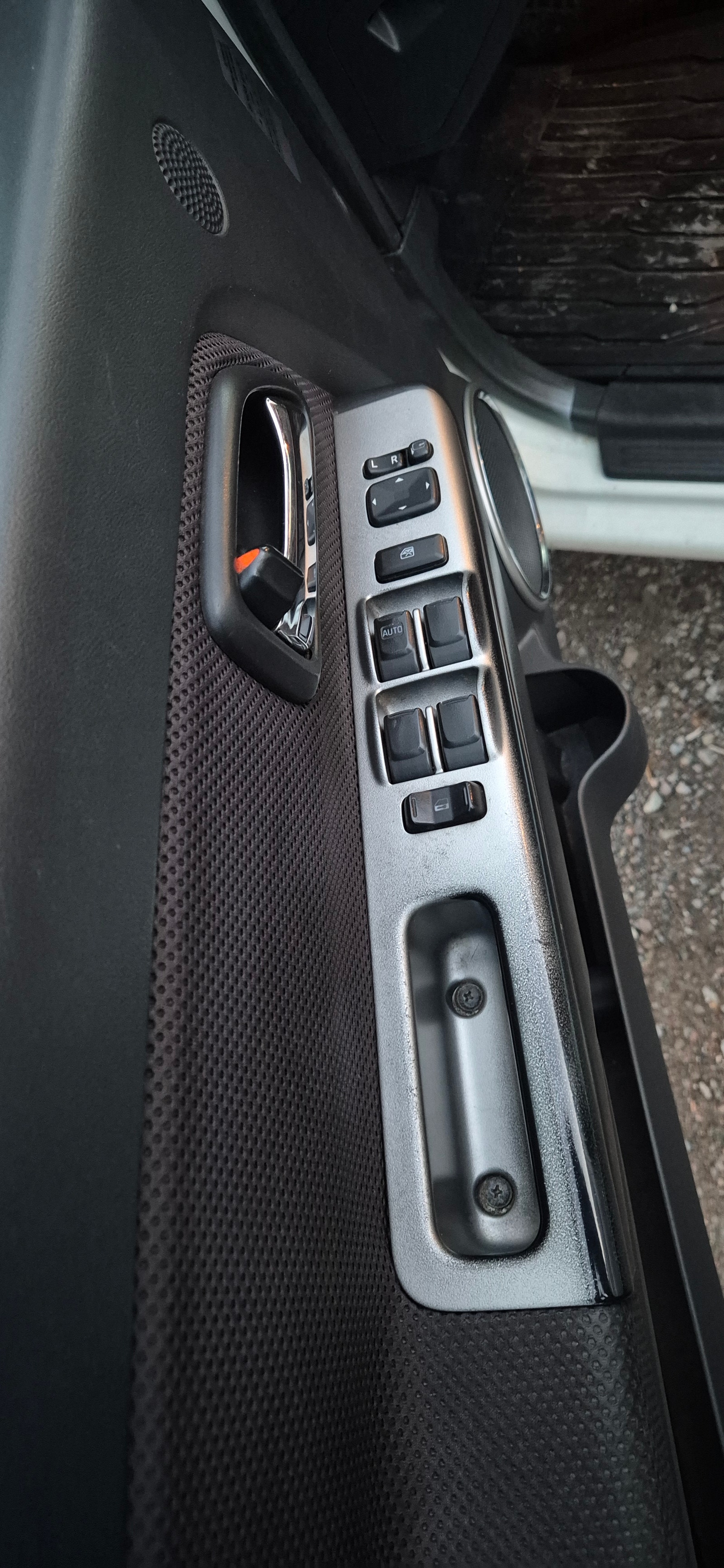 Isuzu D-Max Single Cab 3.0 4WD Automatic, 163hp, 2011