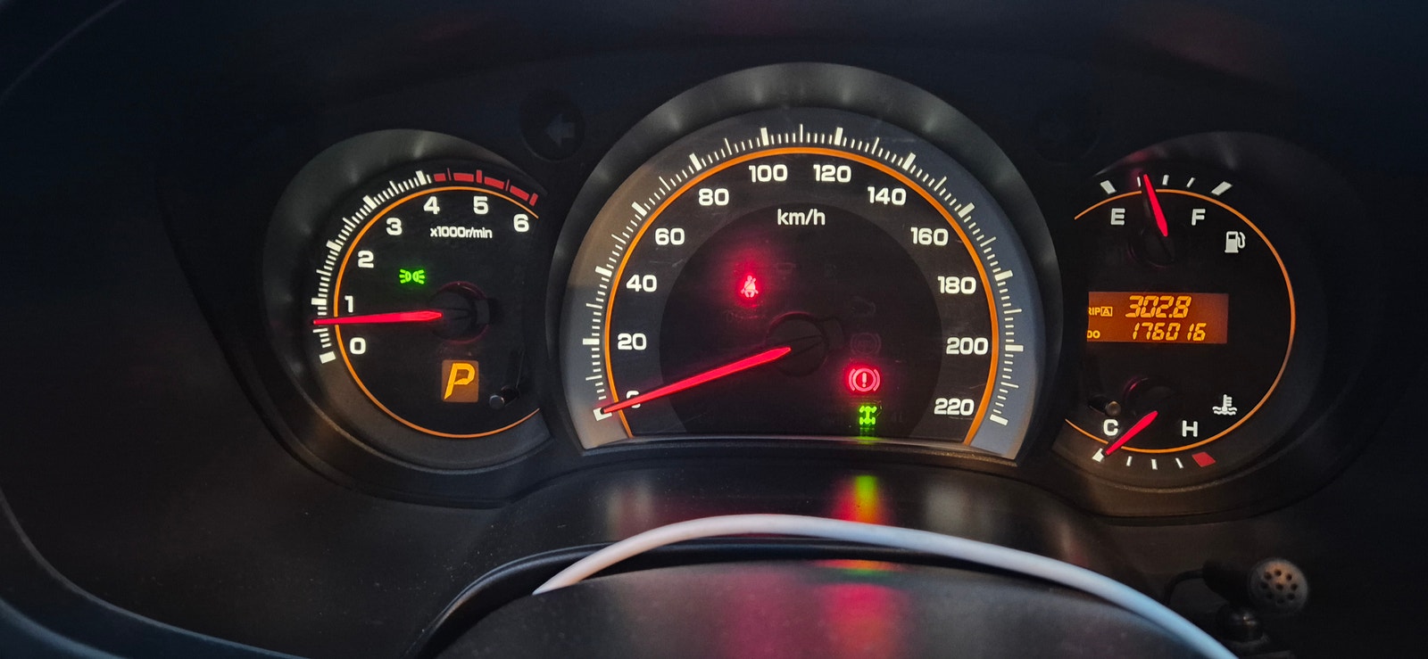 Isuzu D-Max Single Cab 3.0 4WD Automatic, 163hp, 2011
