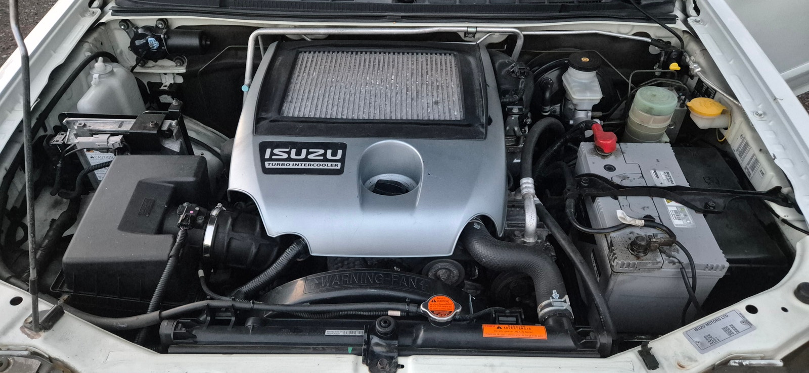 Isuzu D-Max Single Cab 3.0 4WD Automatic, 163hp, 2011