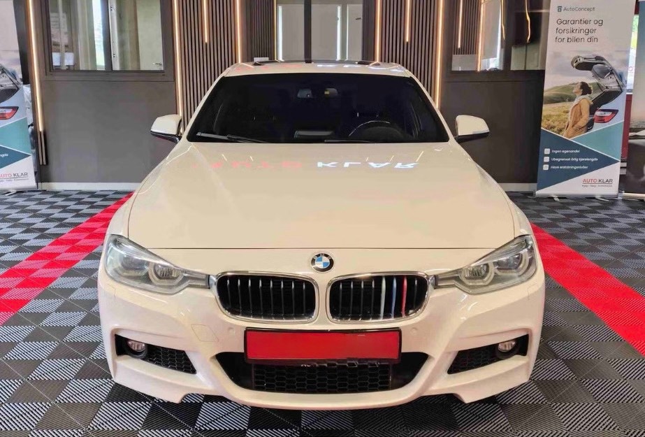 BMW 330e Sedan Steptronic, 252hp, 2016