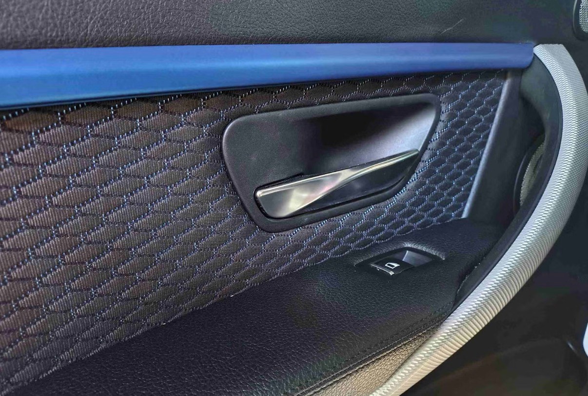 BMW 330e Sedan Steptronic, 252hp, 2016