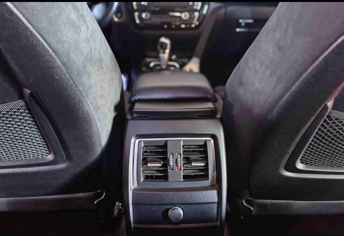 BMW 330e Sedan Steptronic, 252hp, 2016