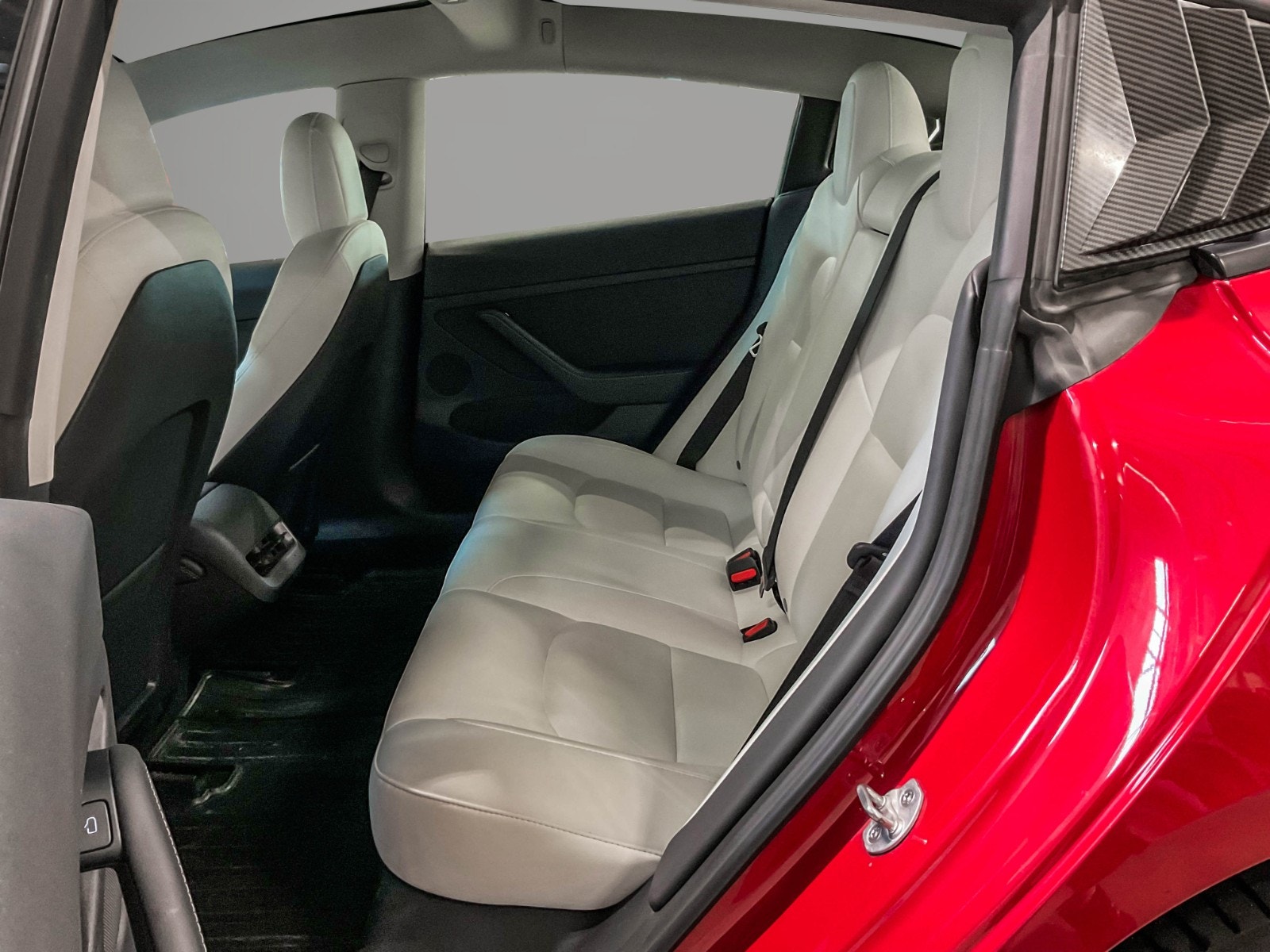 Tesla Model 3 Standard Range, 283ps, 2022