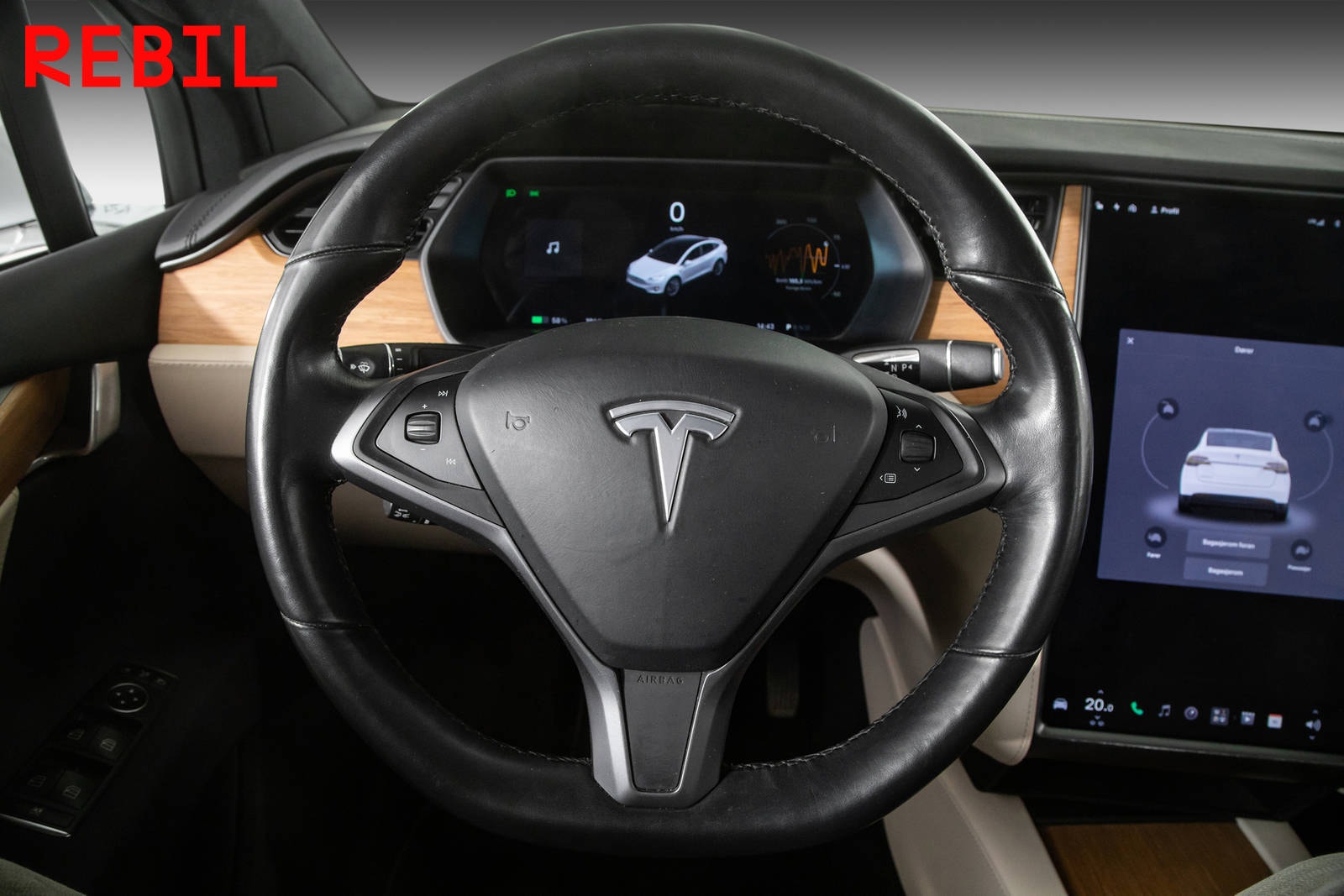 Tesla Model X Long Range, 423hp, 2019