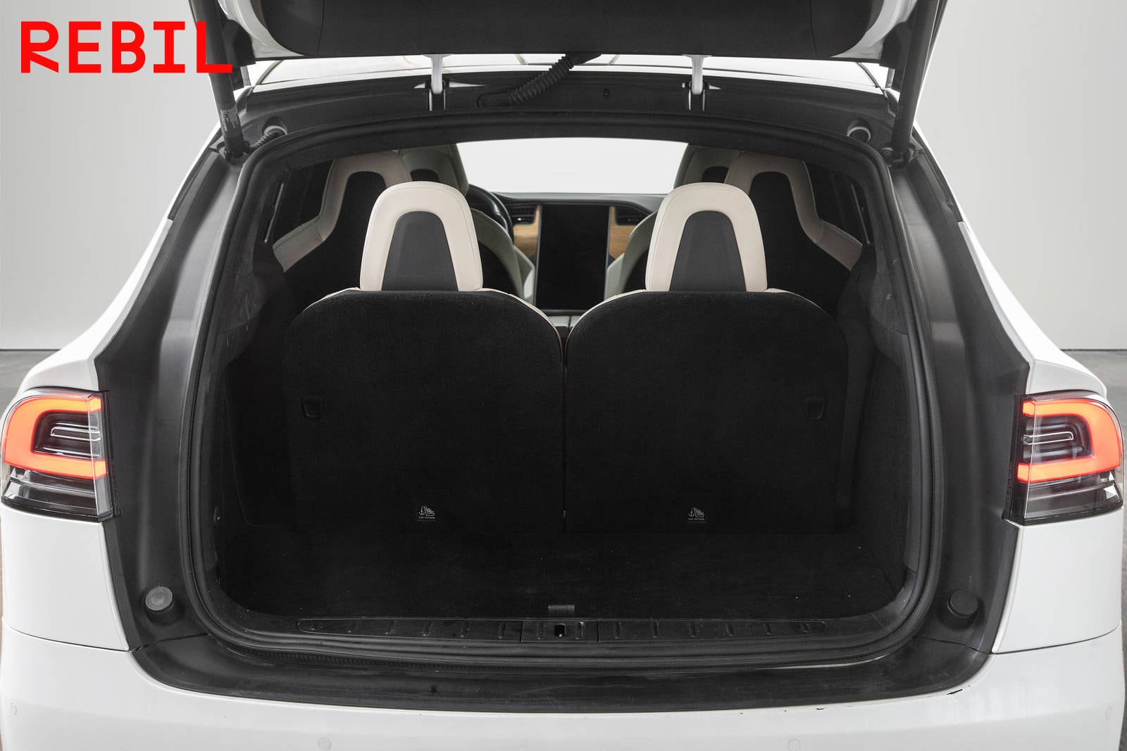 Tesla Model X Long Range, 423hp, 2019