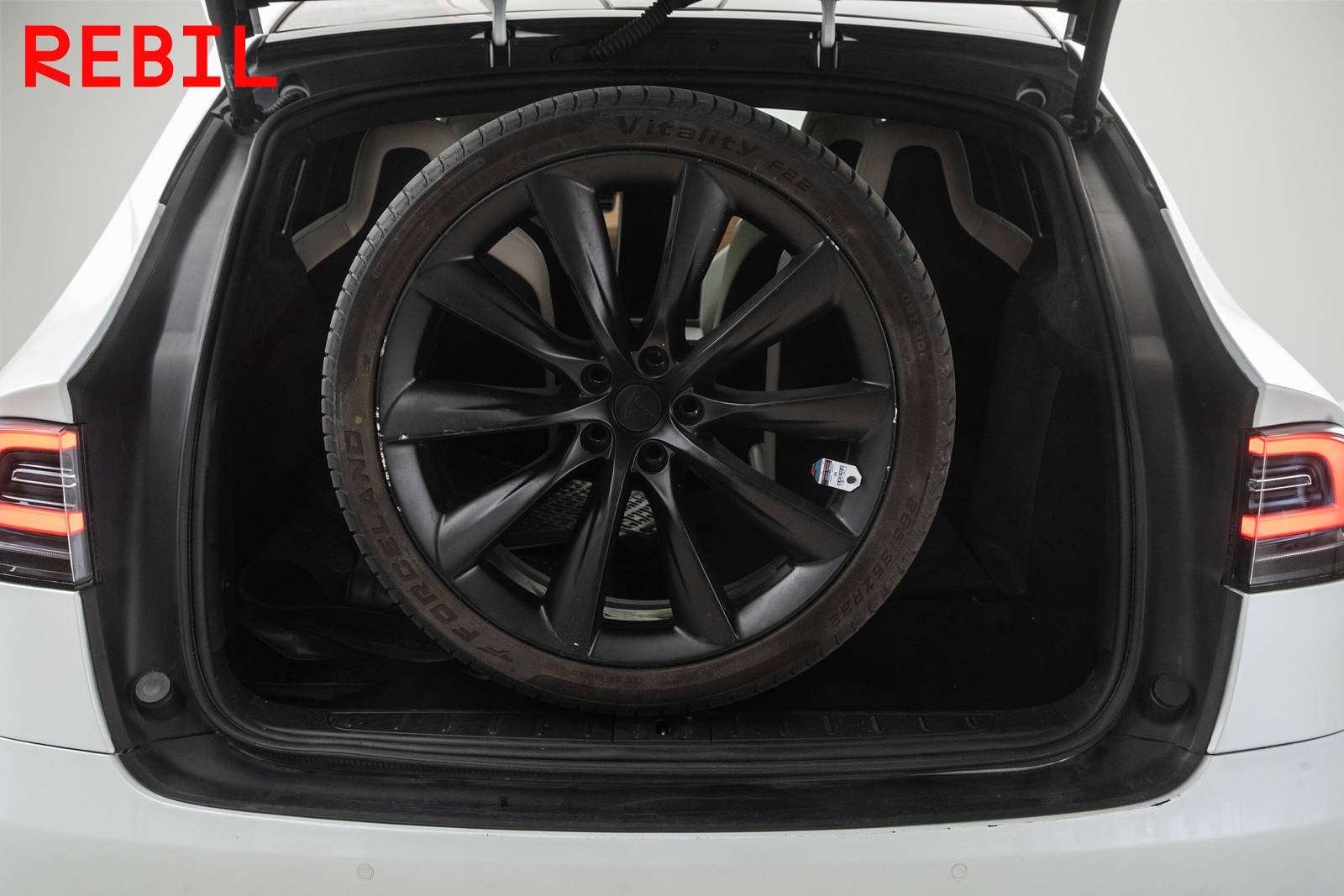 Tesla Model X Long Range, 423hp, 2019