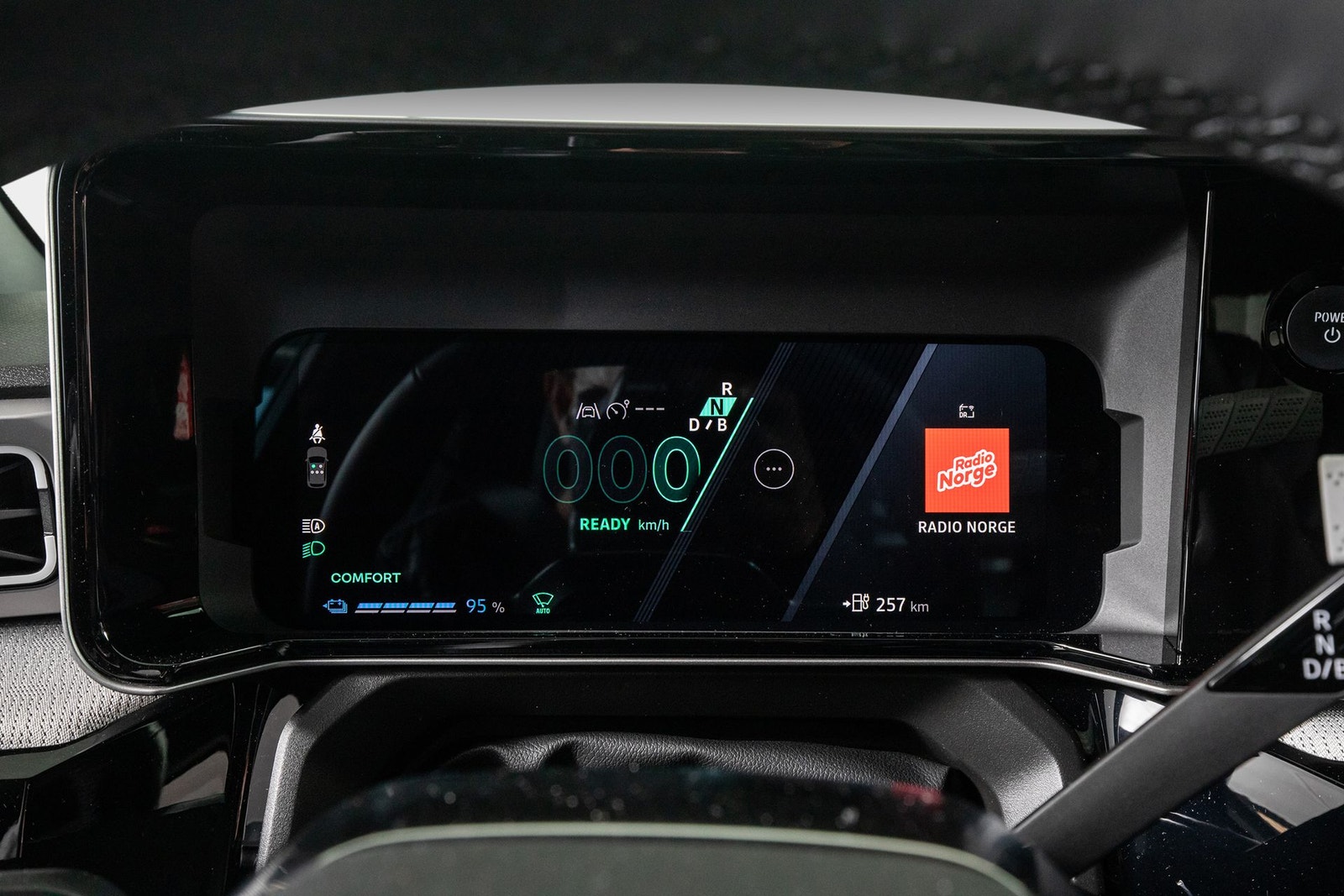 Renault 5 E-Tech 52 kWh, 150hp, 2025
