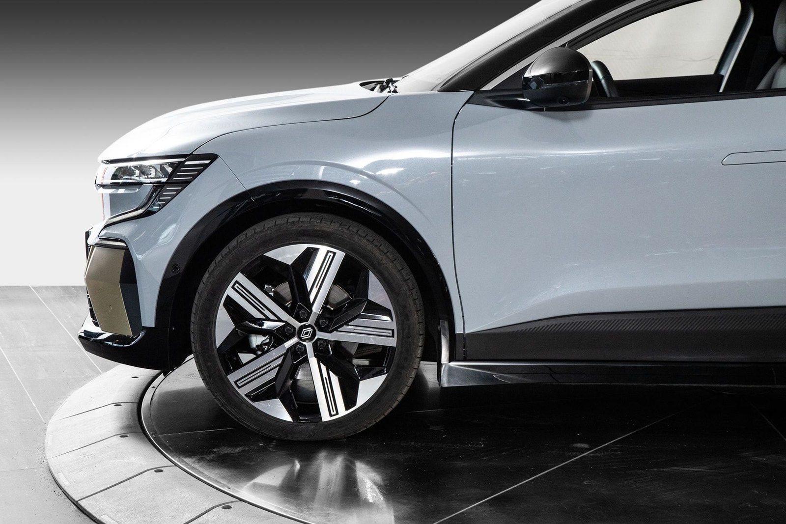 Renault Mégane E-TECH 60 kWh, 218hp, 2025
