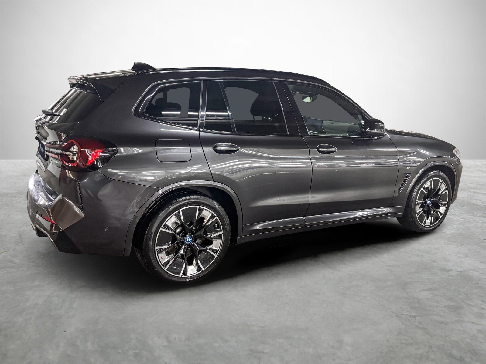 BMW iX3, 286hk, 2024