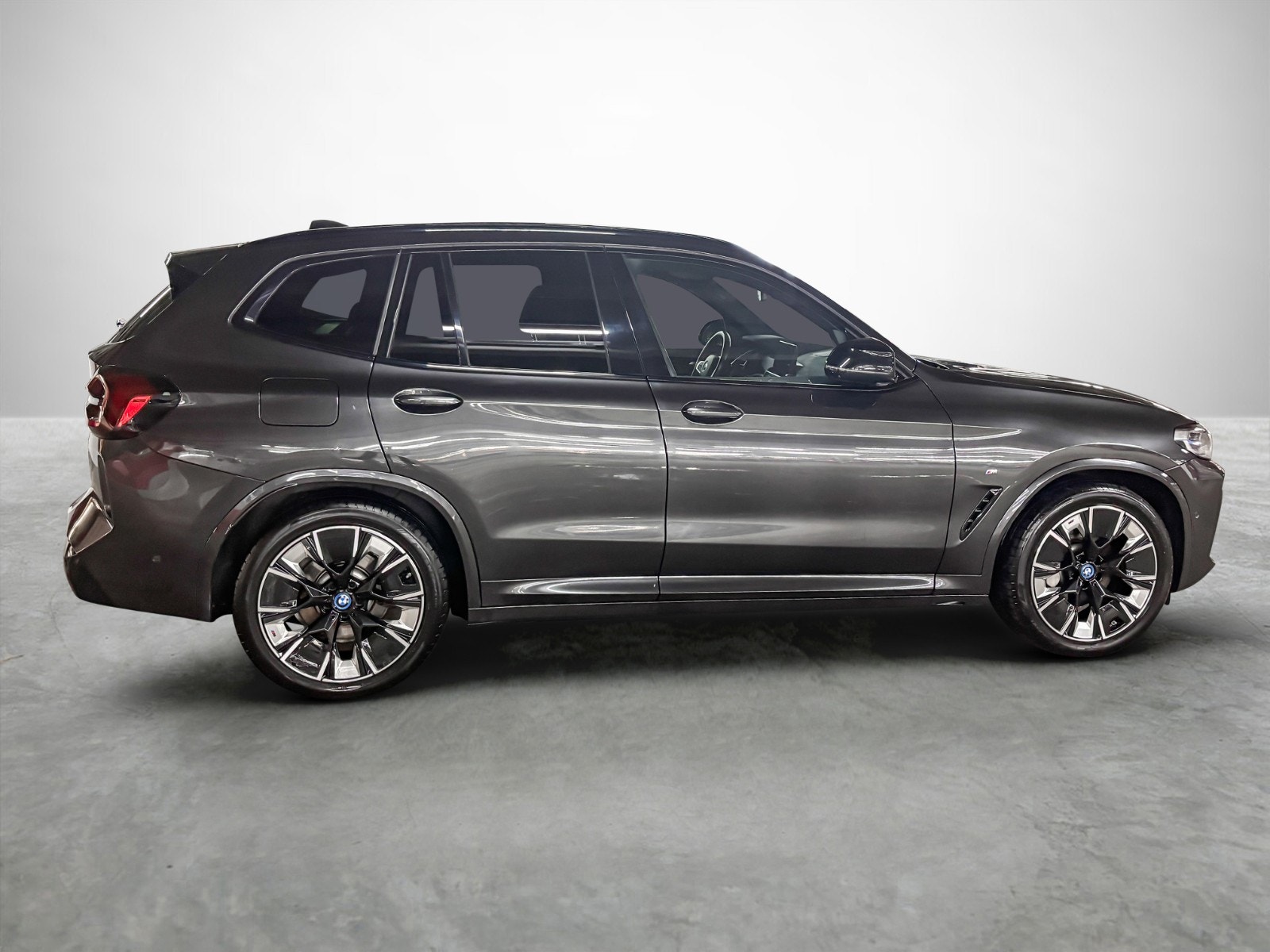 BMW iX3, 286hk, 2024
