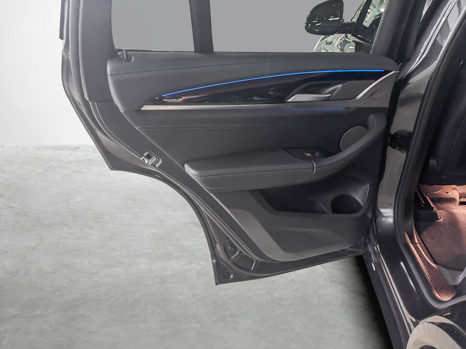BMW iX3, 286hk, 2024