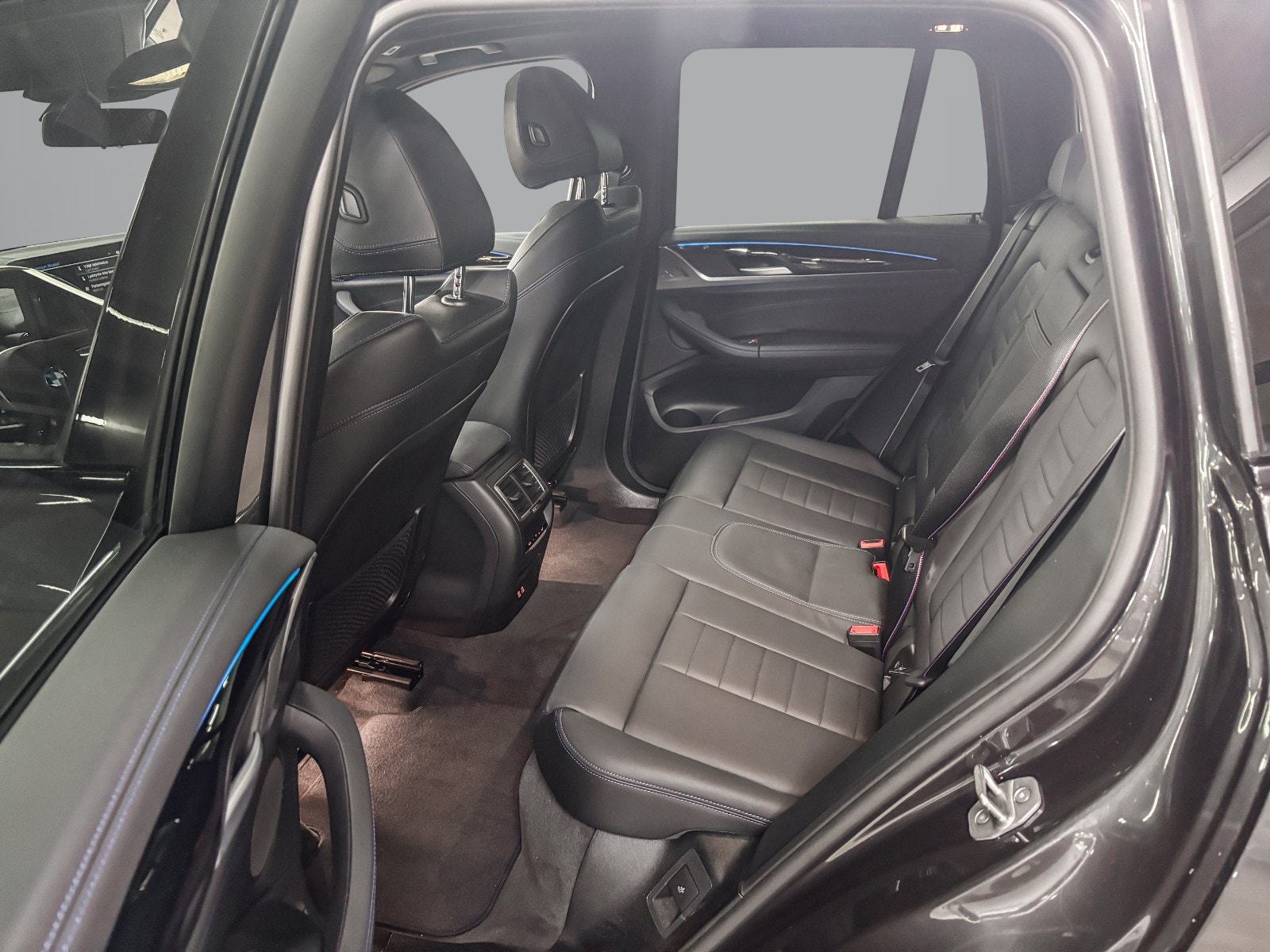 BMW iX3, 286hk, 2024
