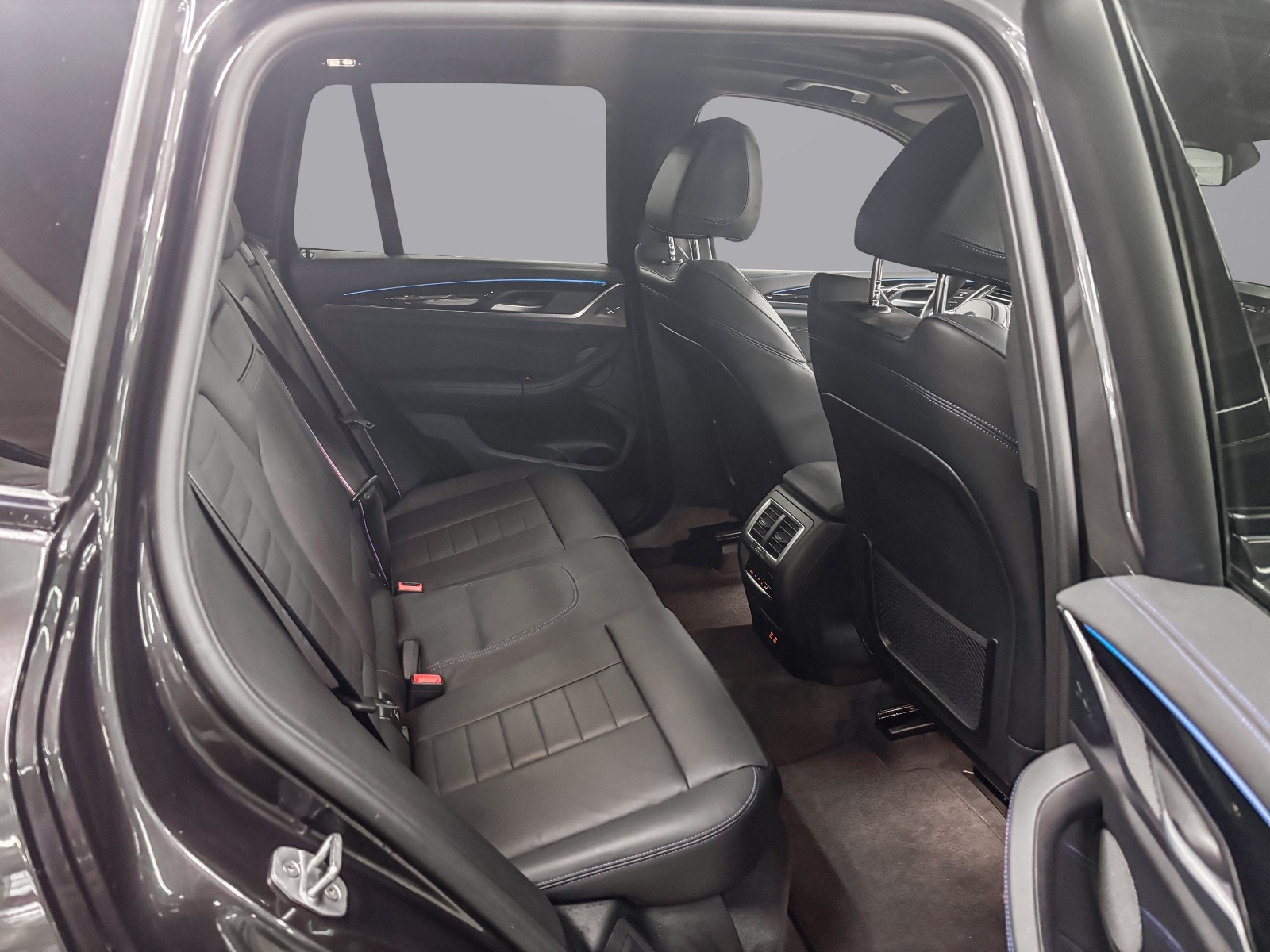 BMW iX3, 286hk, 2024