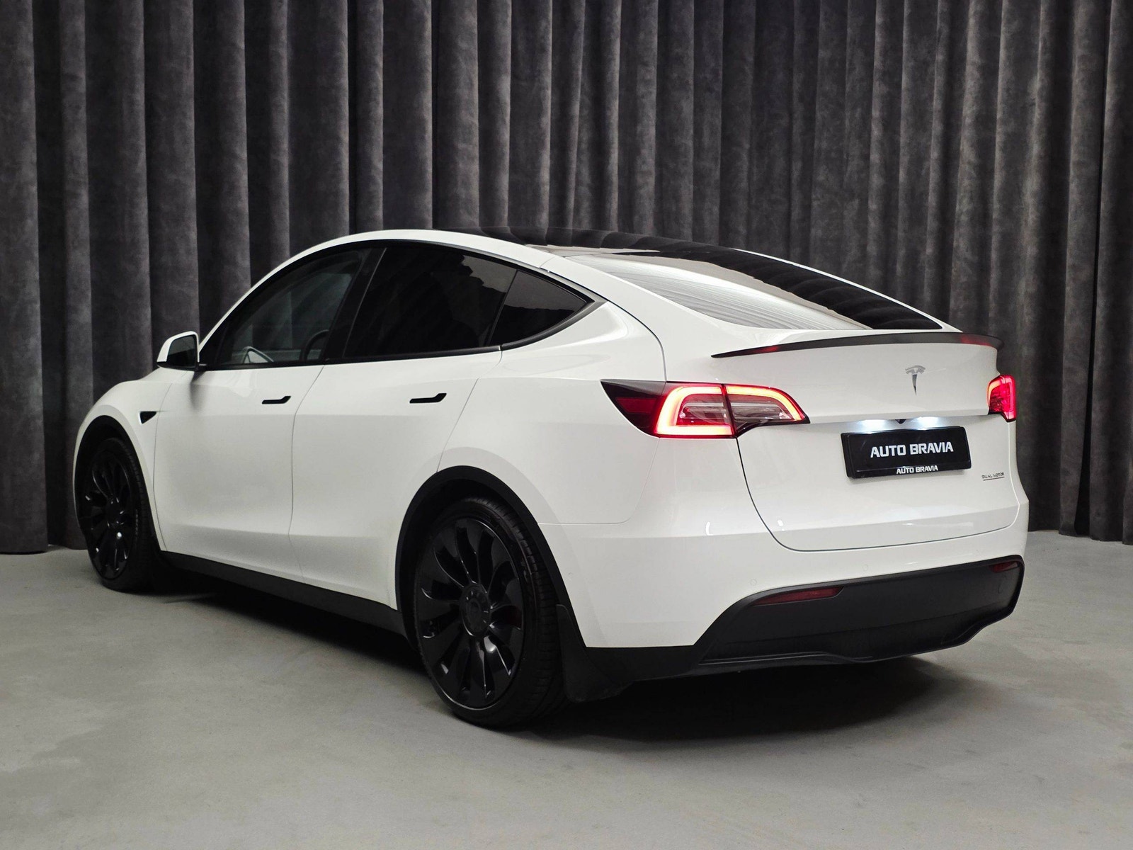 Tesla Model Y Performance, 534hp, 2022