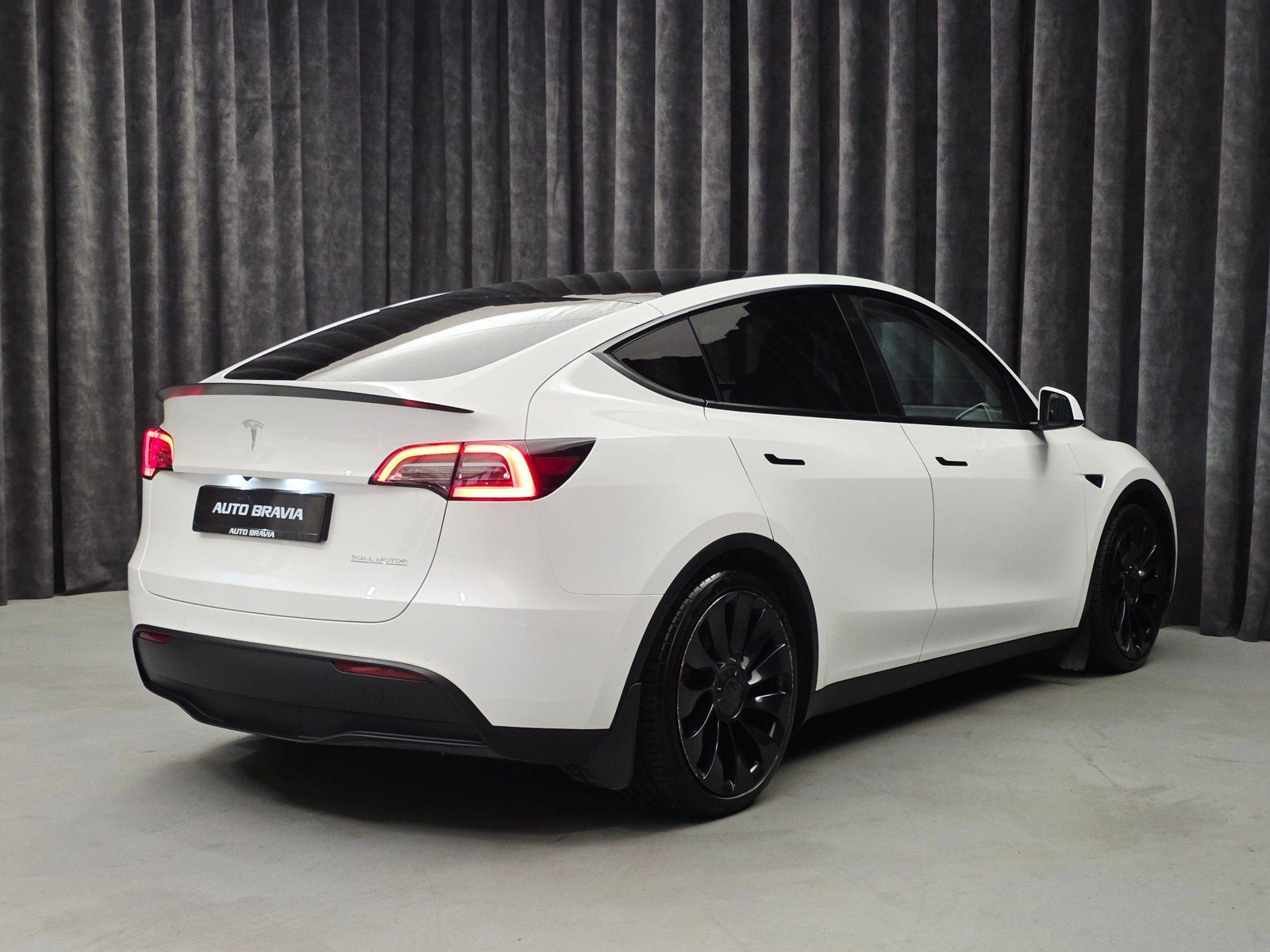 Tesla Model Y Performance, 534hp, 2022