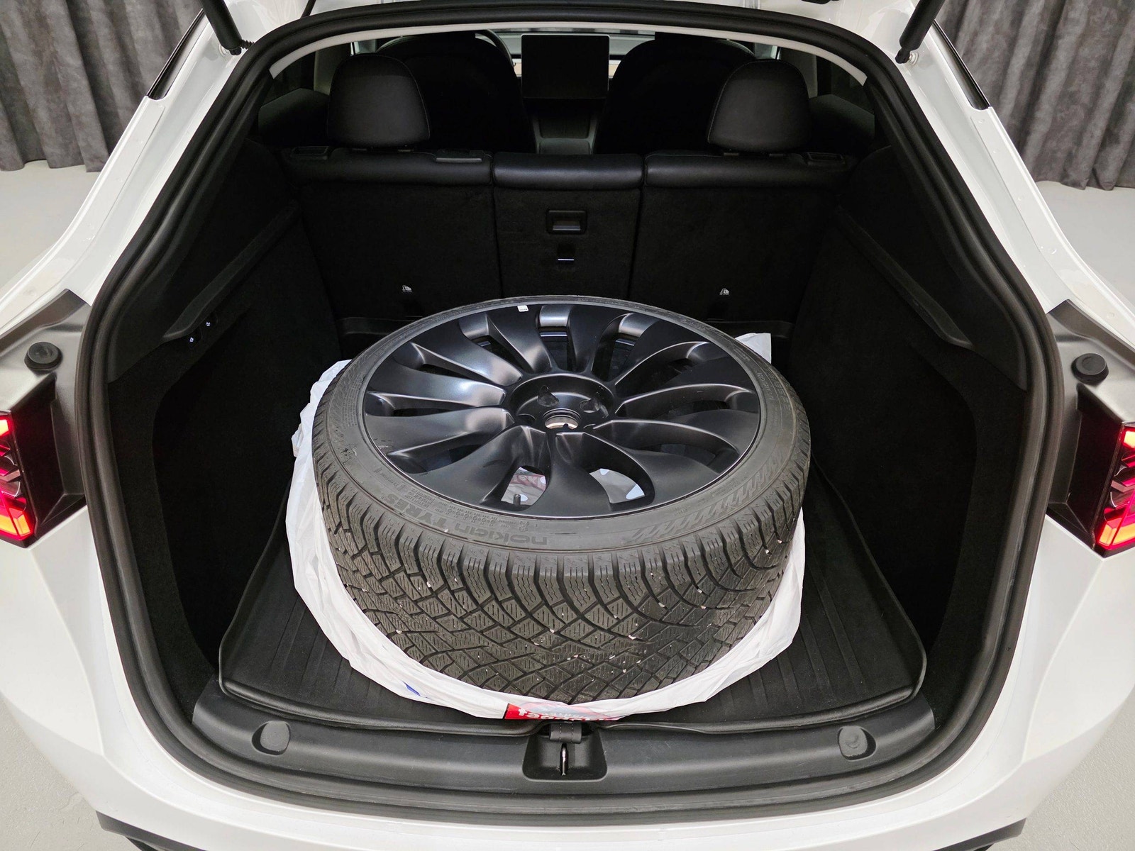 Tesla Model Y Performance, 534hp, 2022