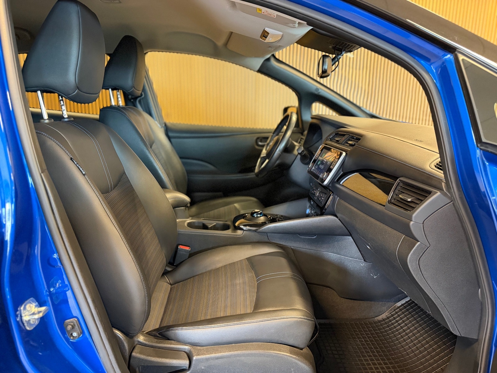 Nissan Leaf e+, 217hp, 2022