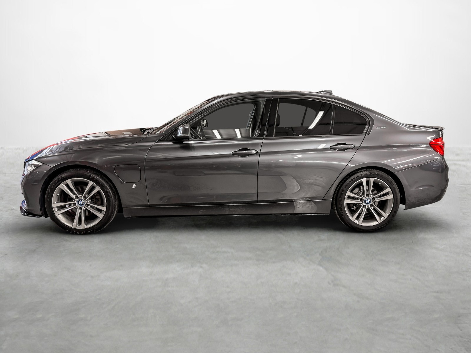 BMW 330e Sedan Steptronic, 8-trinn, 252hk, 2017