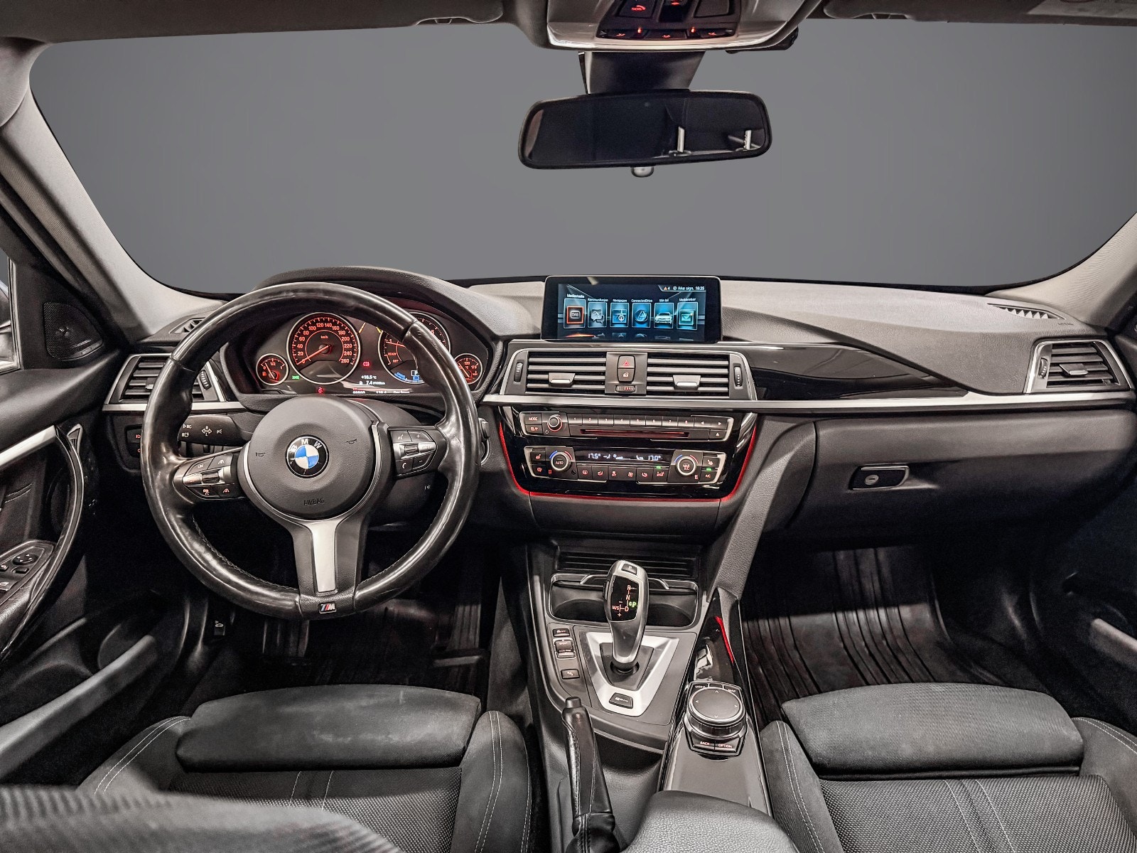 BMW 330e Sedan Steptronic, 8-trinn, 252hk, 2017