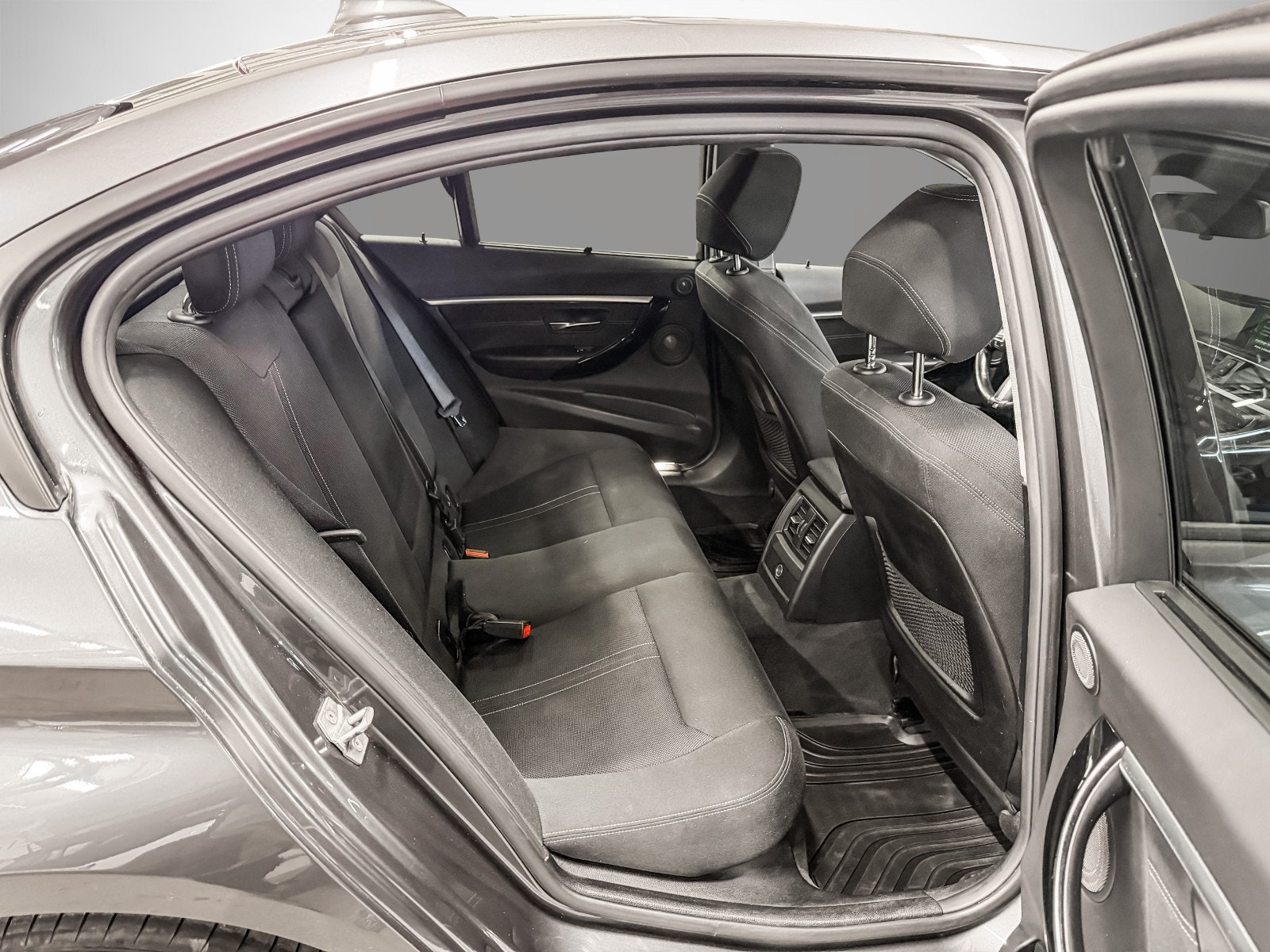 BMW 330e Sedan Steptronic, 8-trinn, 252hk, 2017