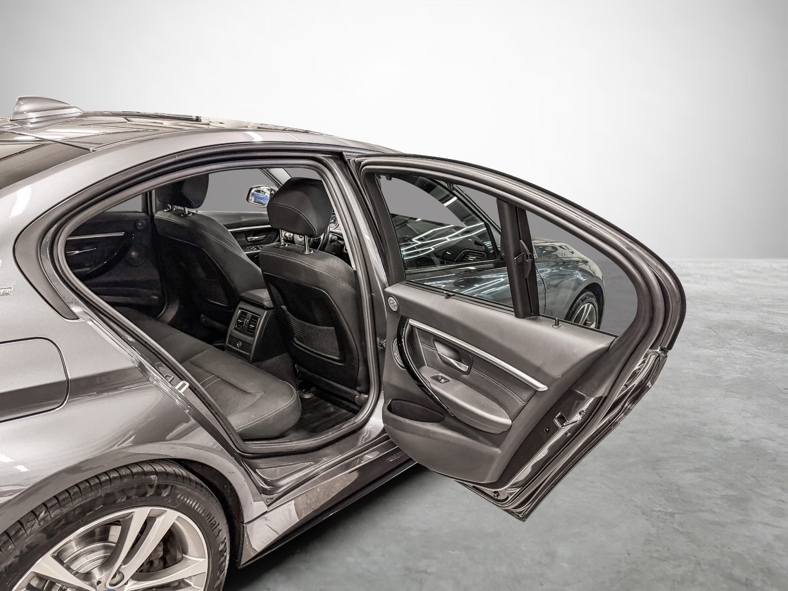 BMW 330e Sedan Steptronic, 8-trinn, 252hk, 2017