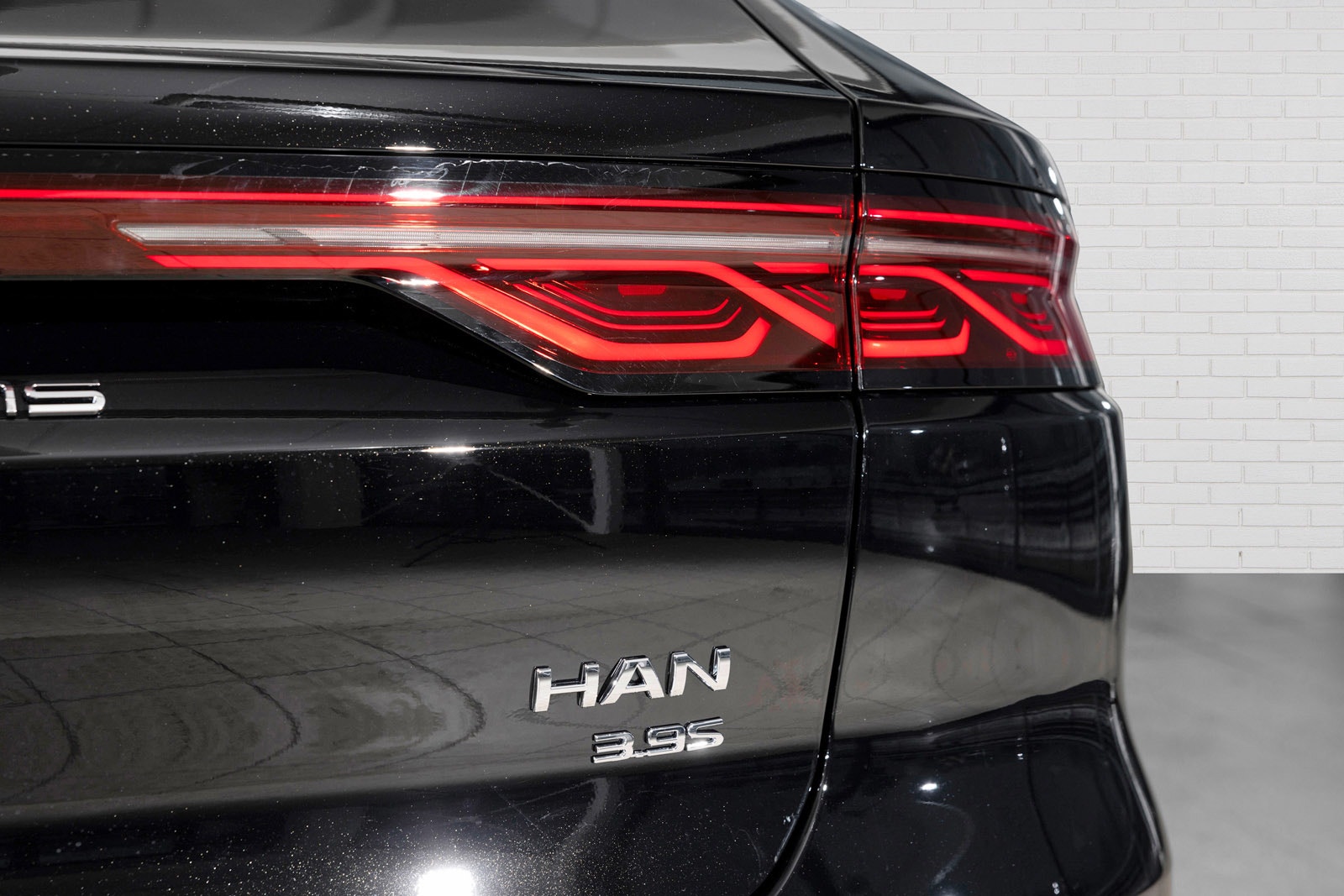 BYD Han EV AWD, 517hp, 2024