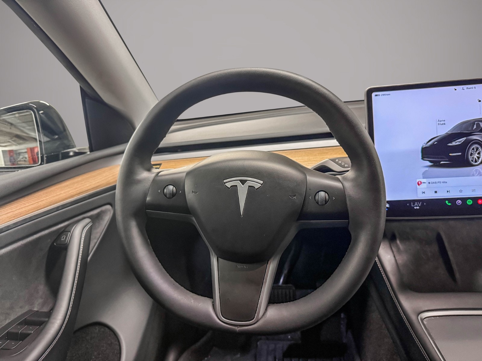 Tesla Model Y Long Range AWD, 514ps, 2024