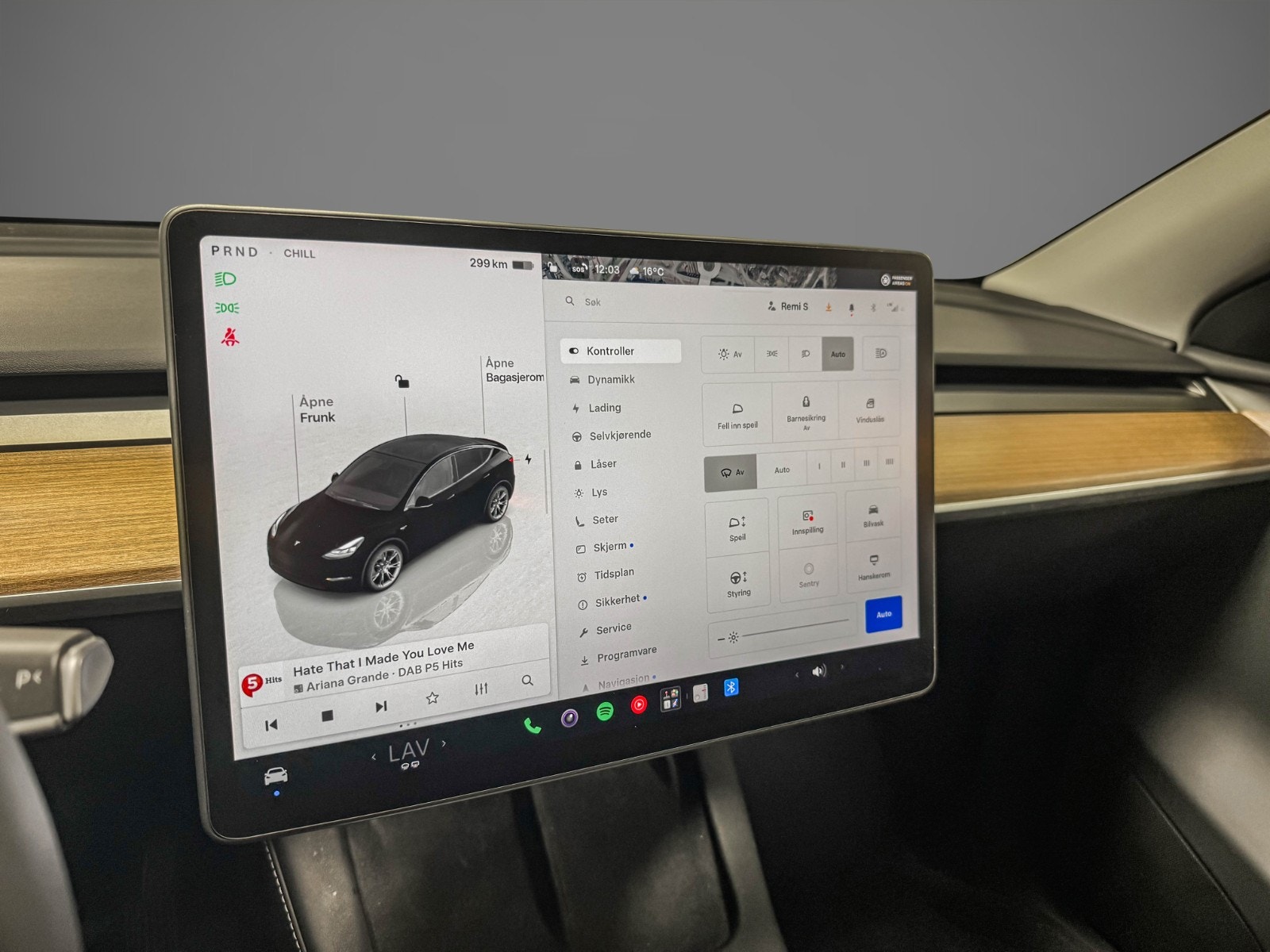 Tesla Model Y Long Range AWD, 514ps, 2024