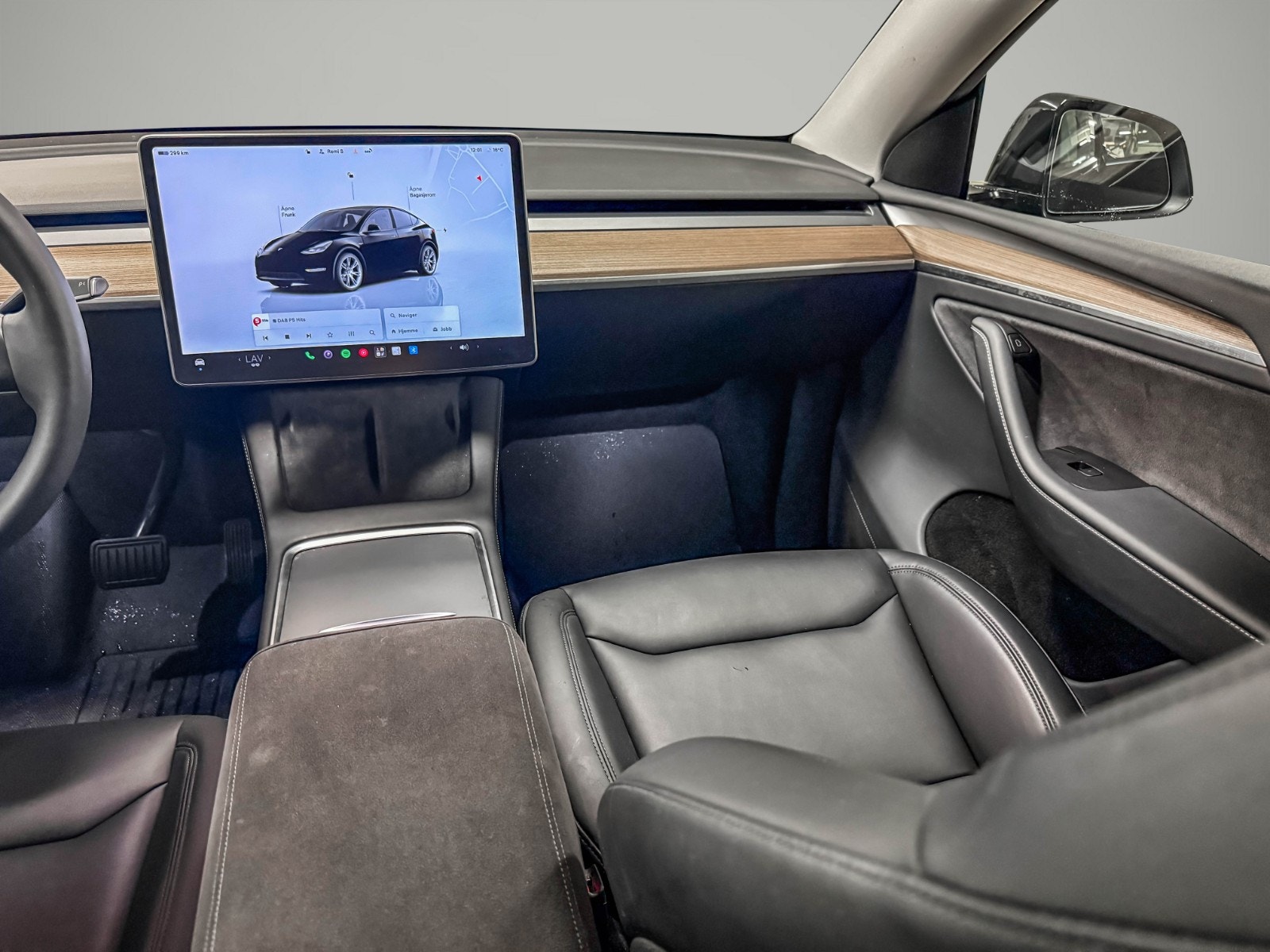 Tesla Model Y Long Range AWD, 514ps, 2024