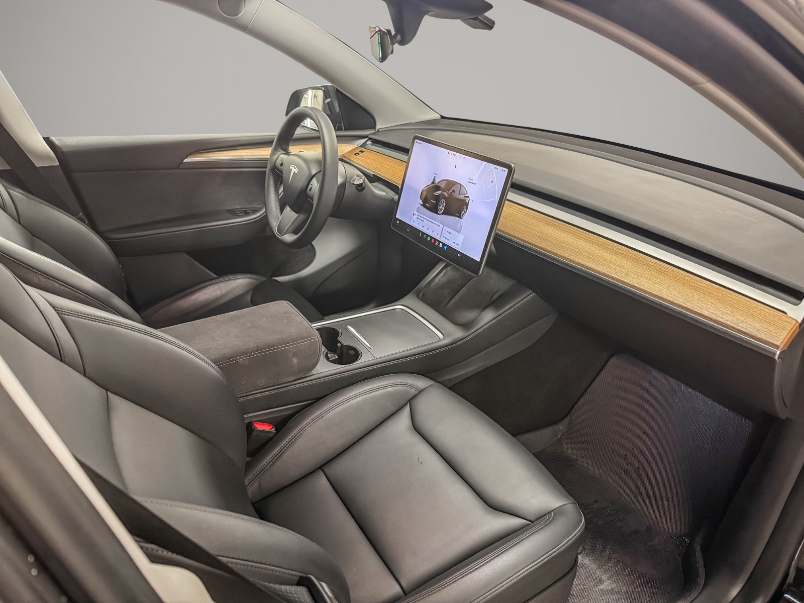 Tesla Model Y Long Range AWD, 514ps, 2024