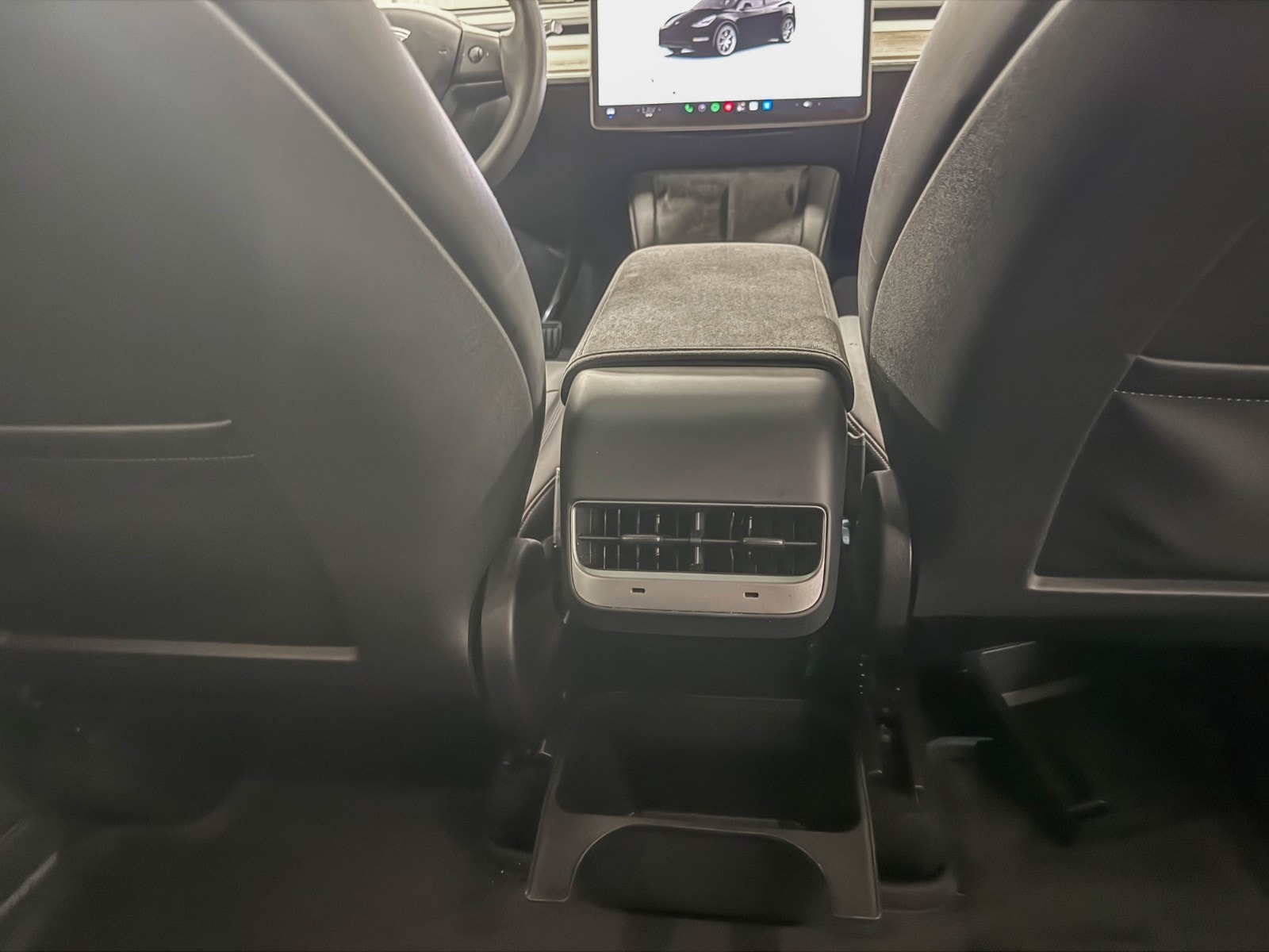 Tesla Model Y Long Range AWD, 514ps, 2024