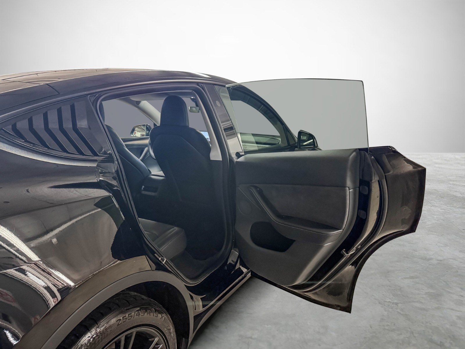 Tesla Model Y Long Range AWD, 514ps, 2024
