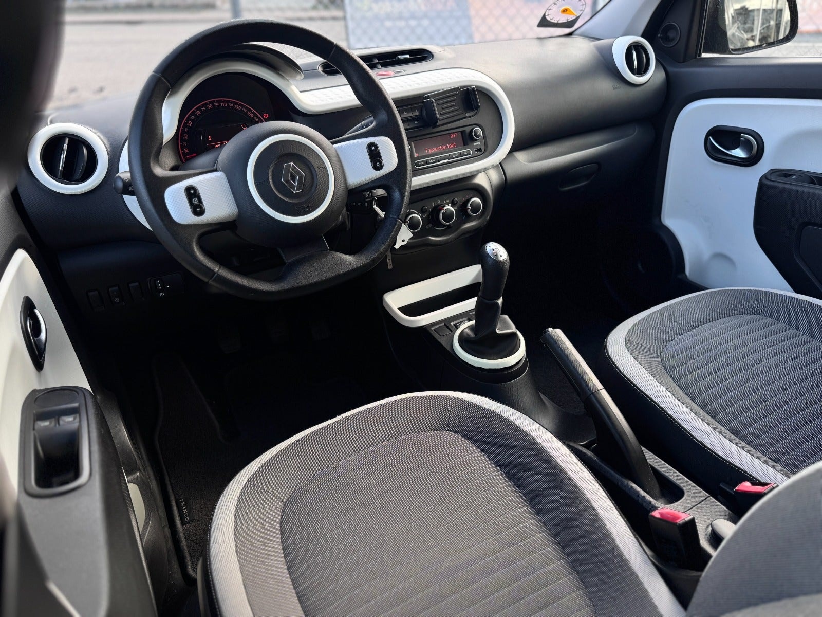 Renault Twingo 1.0 SCe EDC, 6-trins, 71ps, 2017