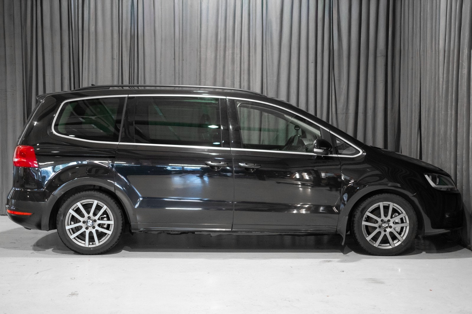 Volkswagen Sharan 7-seater 2.0 TDI DPF BMT DSG Sekventiell, 140hk, 2012