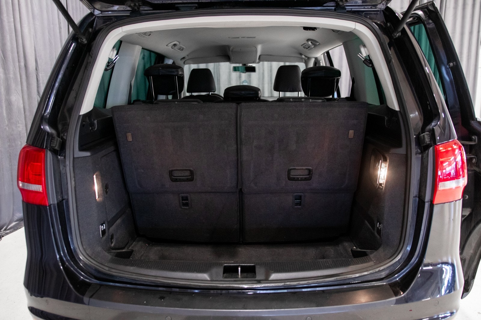 Volkswagen Sharan 7-seater 2.0 TDI DPF BMT DSG Sekventiell, 140hk, 2012