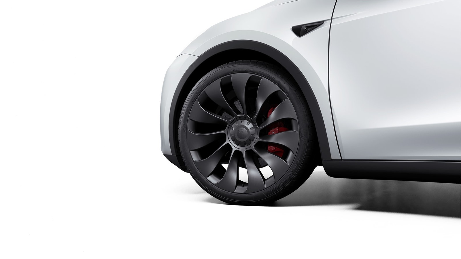 Tesla Model Y Performance, 534hp, 2025
