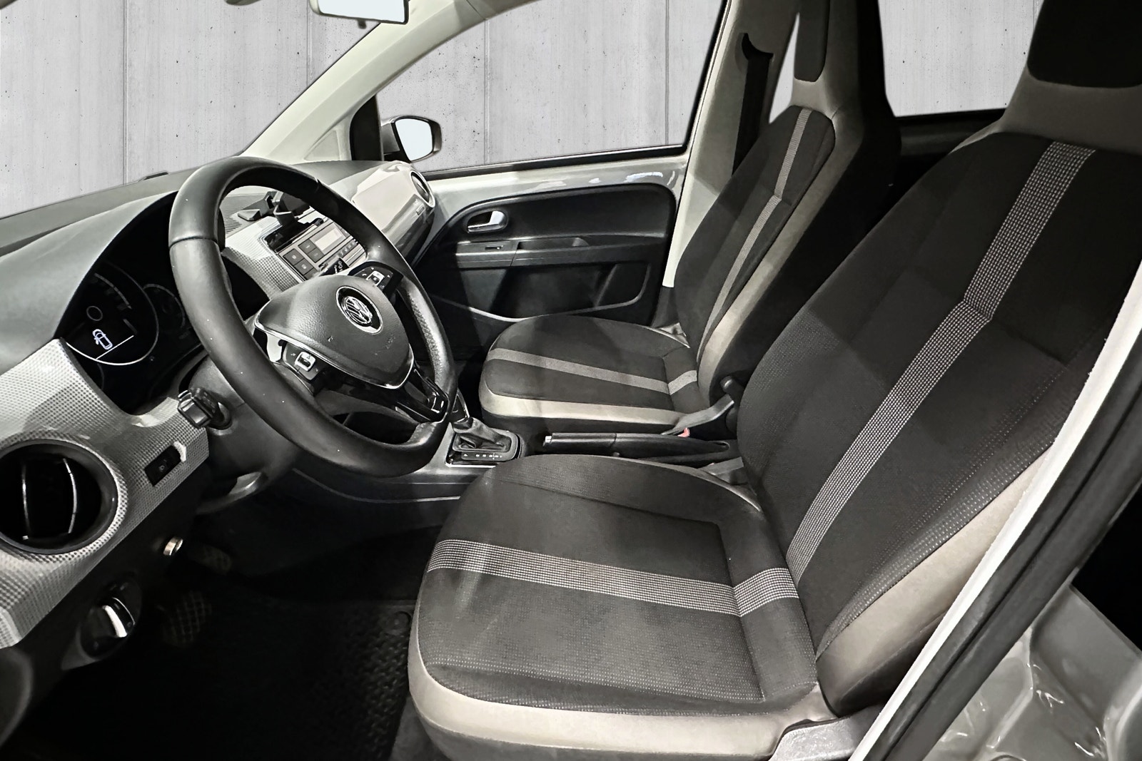 Volkswagen e-up!, 82ps, 2019
