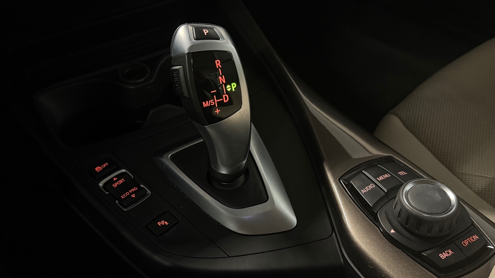 BMW 218d Coupé Steptronic, 8-trins, 136ps, 2015