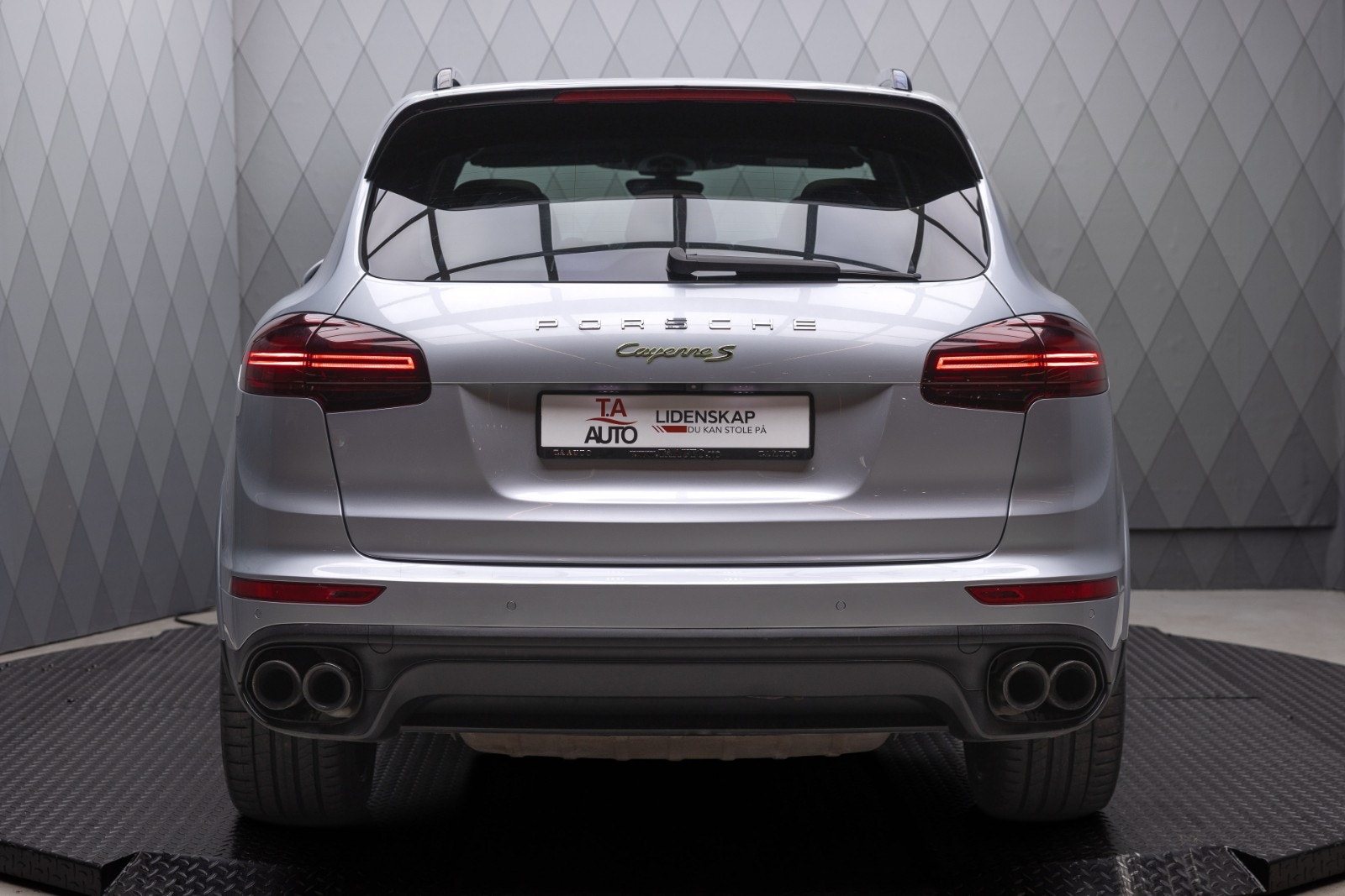 Porsche Cayenne S E-Hybrid TipTronic S, 8-trins, 416ps, 2017