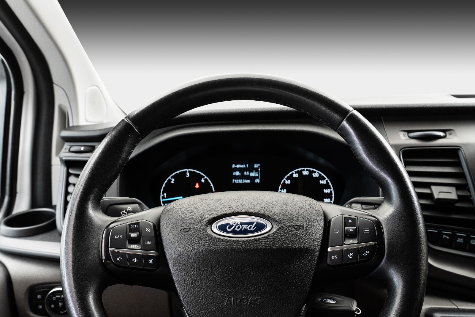 Ford Transit Custom 340 2.0 EcoBlue SelectShift, 6-trins, 130ps, 2023
