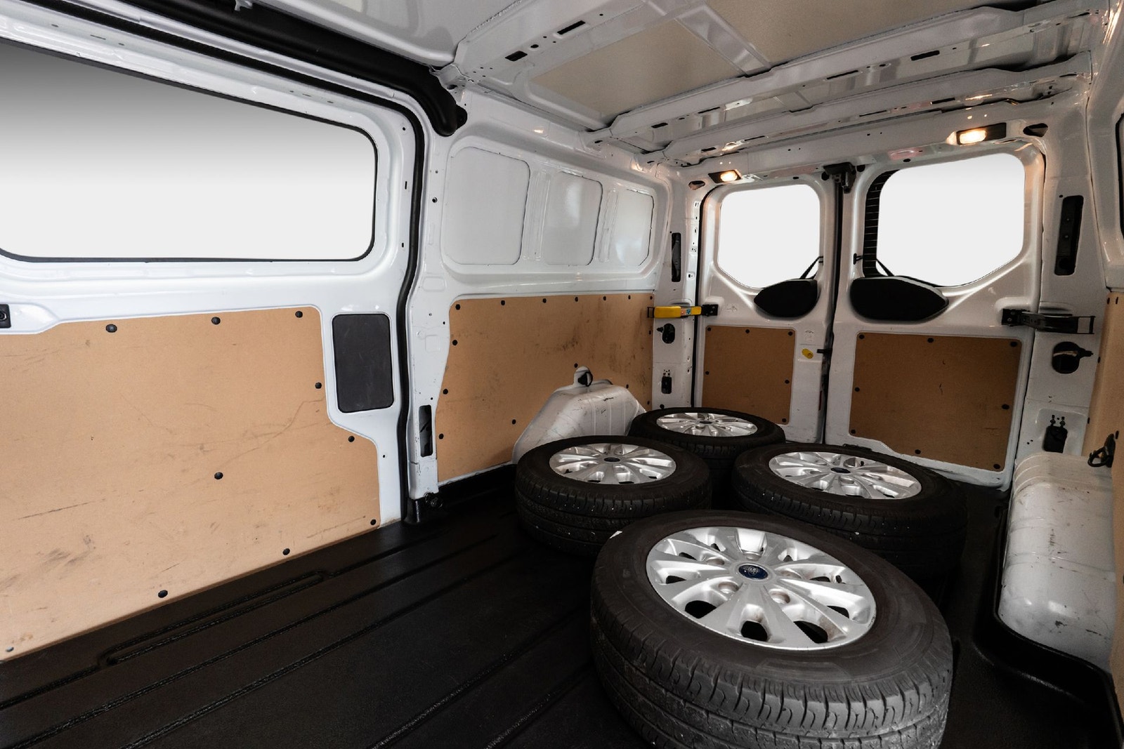 Ford Transit Custom 340 2.0 EcoBlue SelectShift, 6-trins, 130ps, 2023
