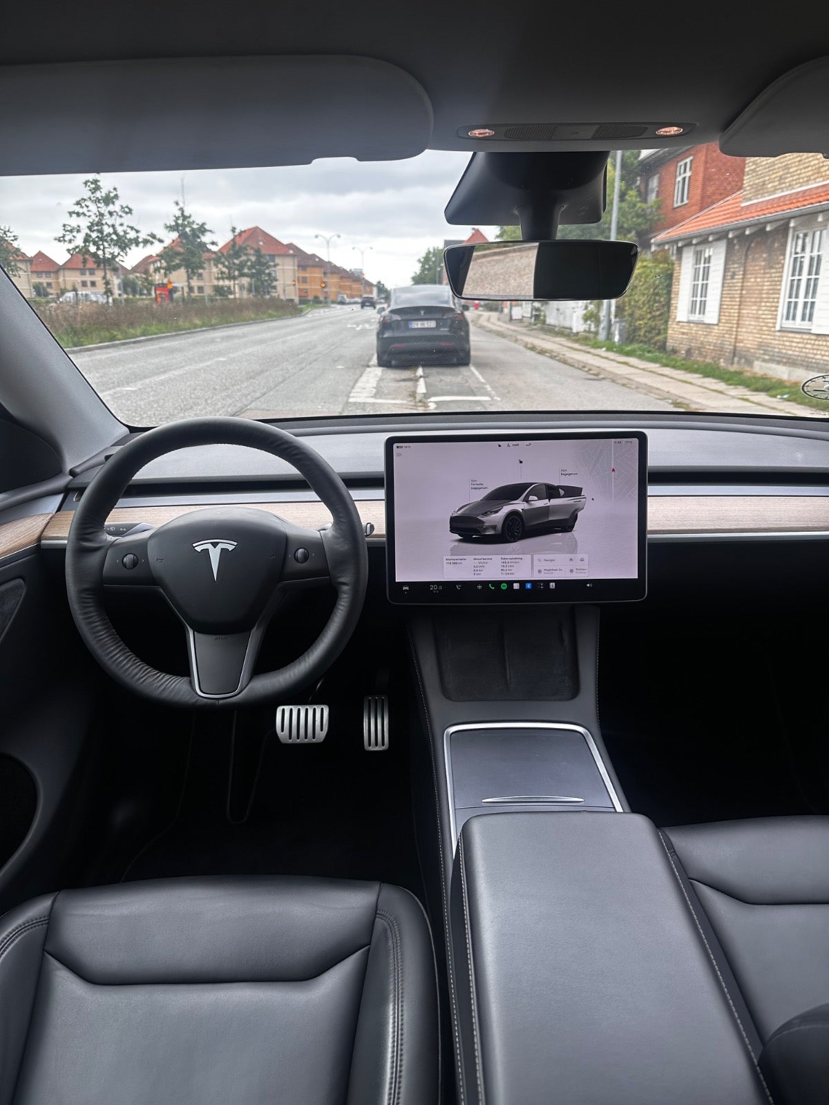 Tesla Model Y Performance, 534ps, 2024