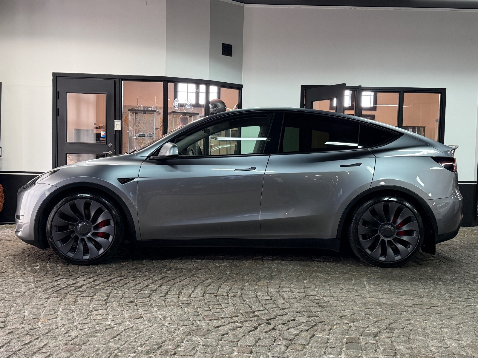Tesla Model Y Performance, 534hp, 2023