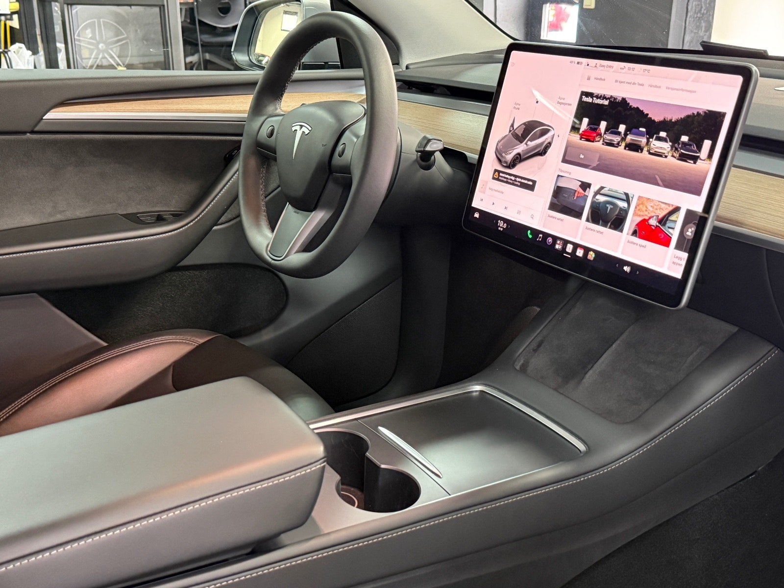 Tesla Model Y Performance, 534hp, 2023
