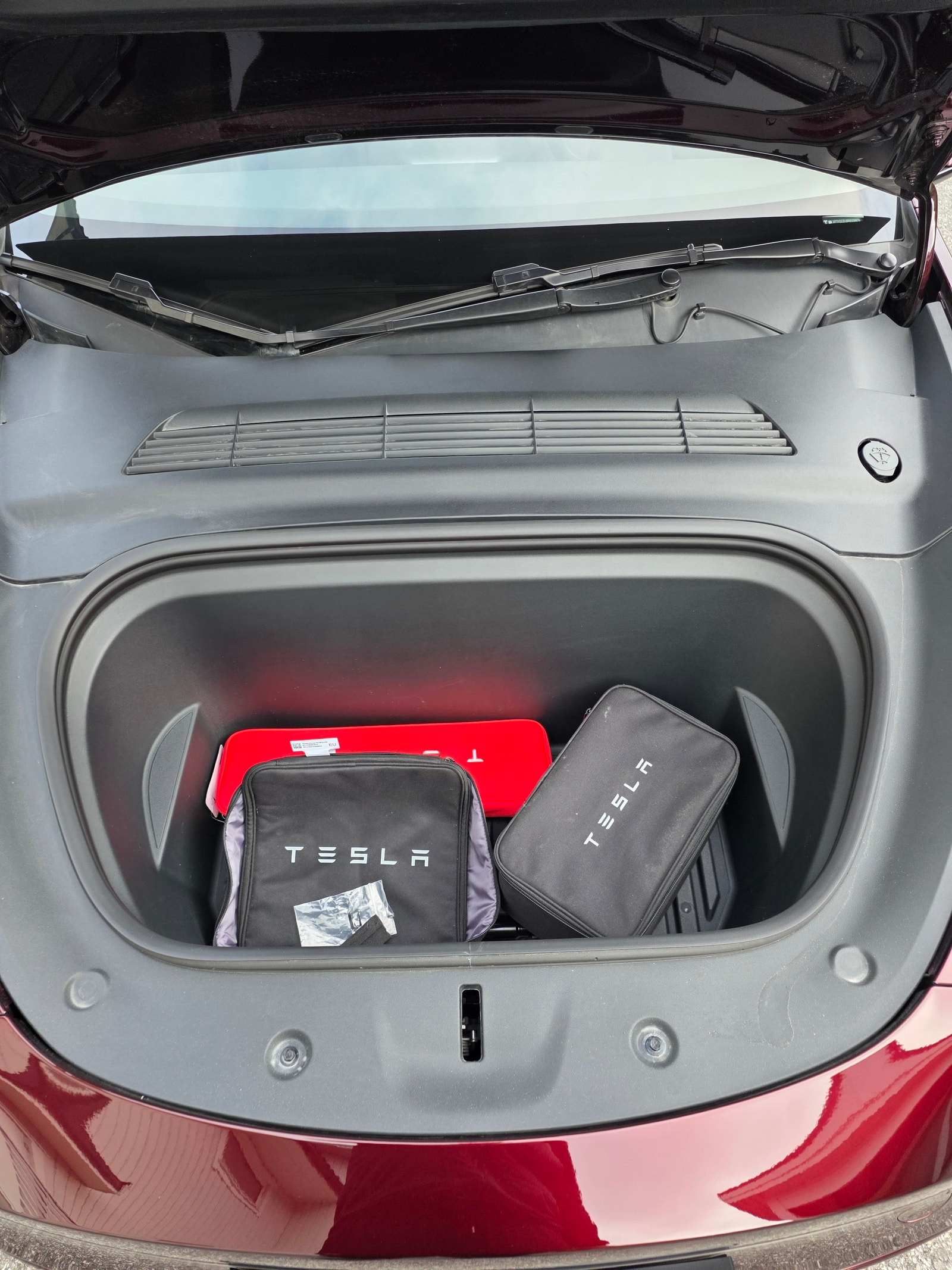 Tesla Model Y Performance, 534hp, 2024