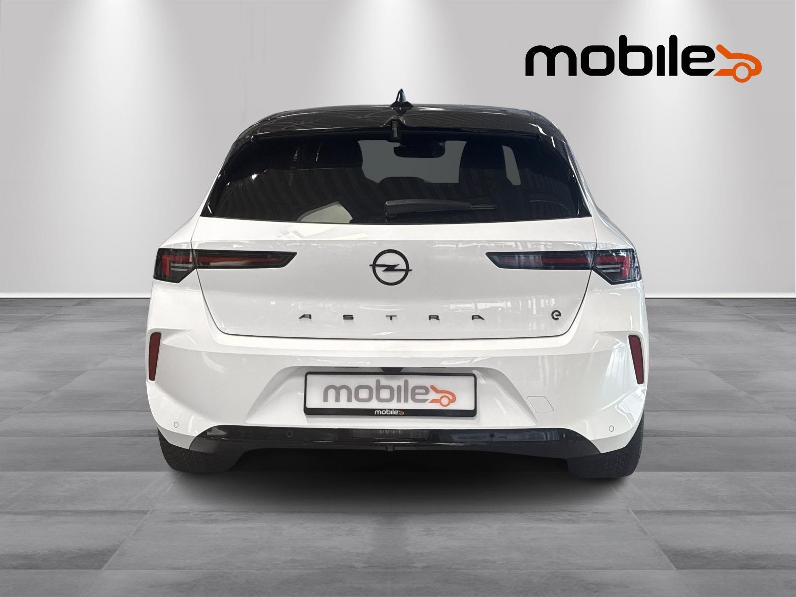 Opel Astra Electric, 156ps, 2024