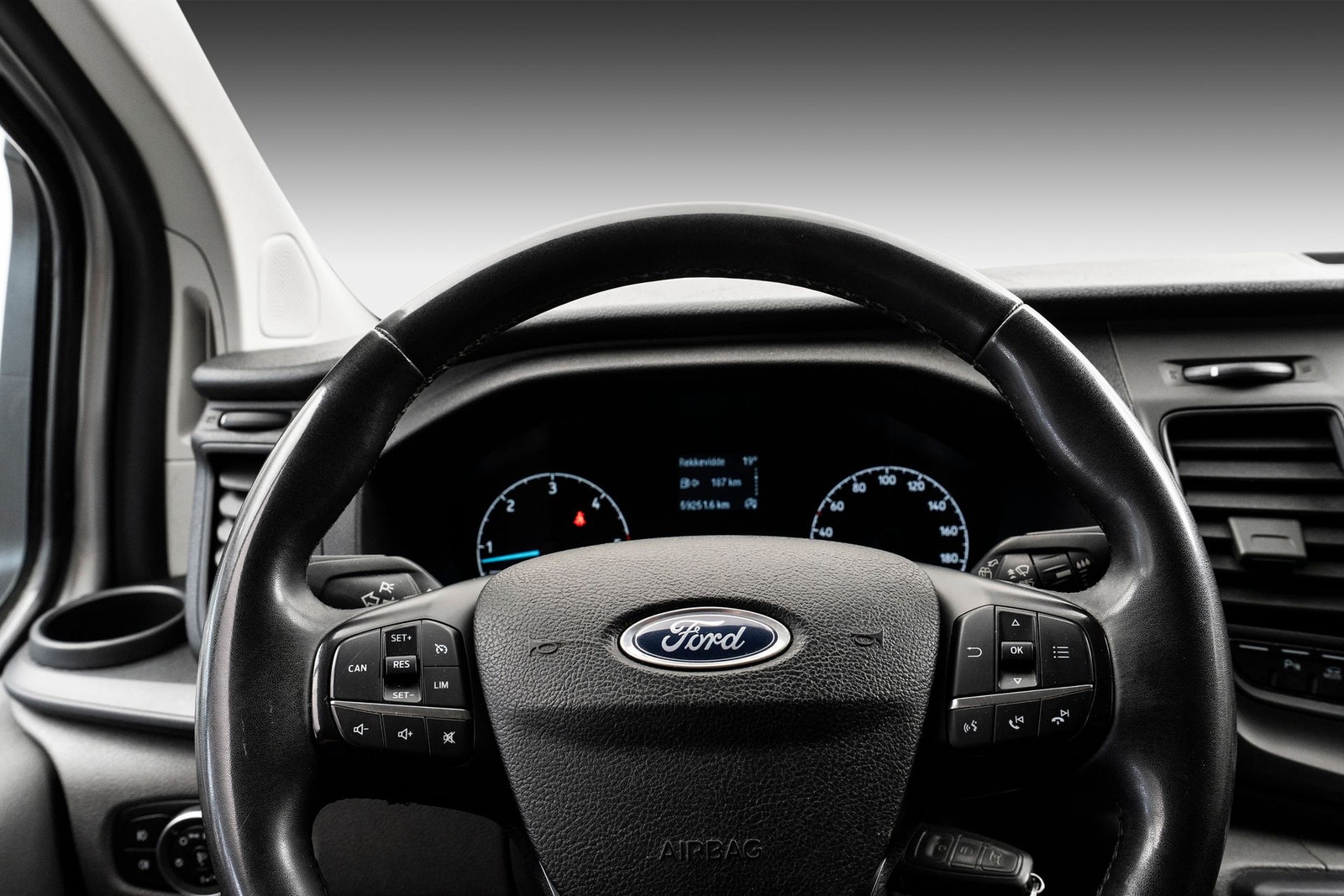 Ford Transit Custom 300 2.0 EcoBlue SelectShift, 130hp, 2023