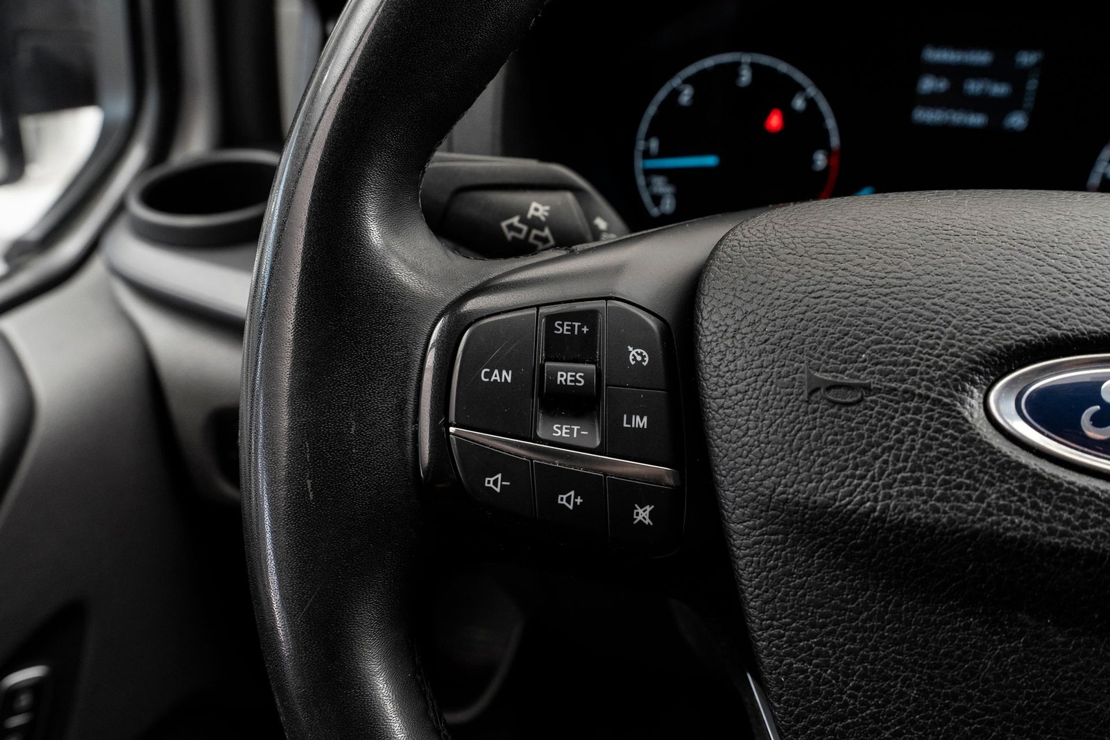 Ford Transit Custom 300 2.0 EcoBlue SelectShift, 130hp, 2023