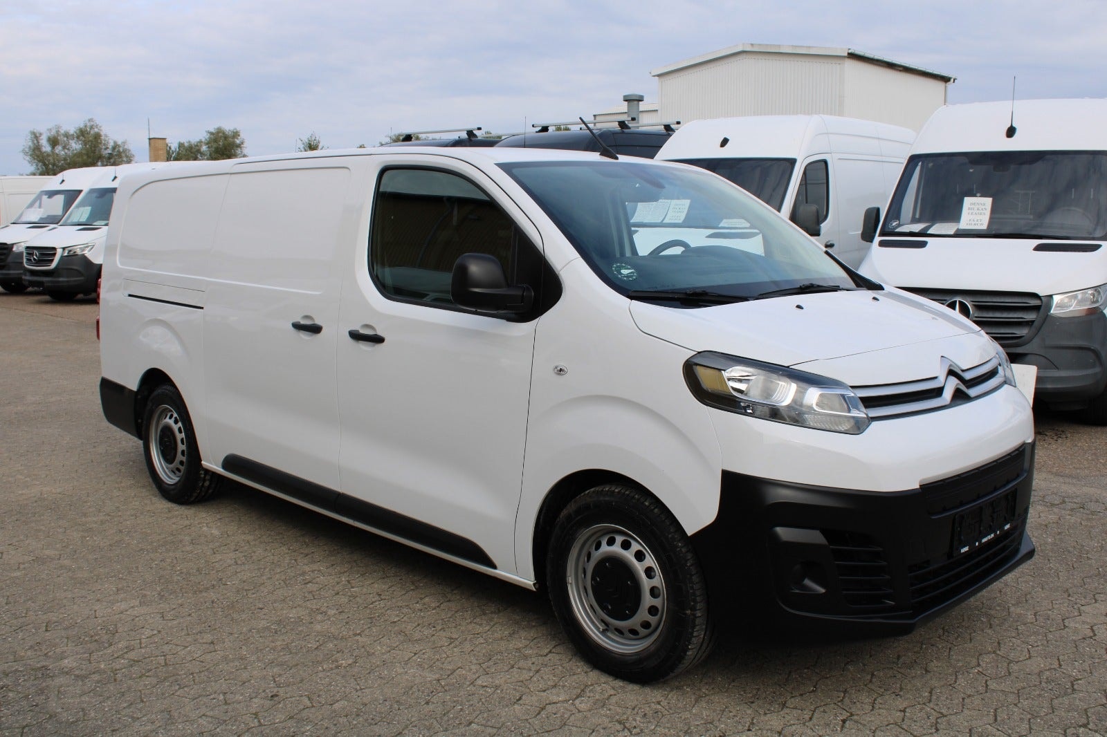 Citroën ë-Jumpy 75, 136hp, 2022
