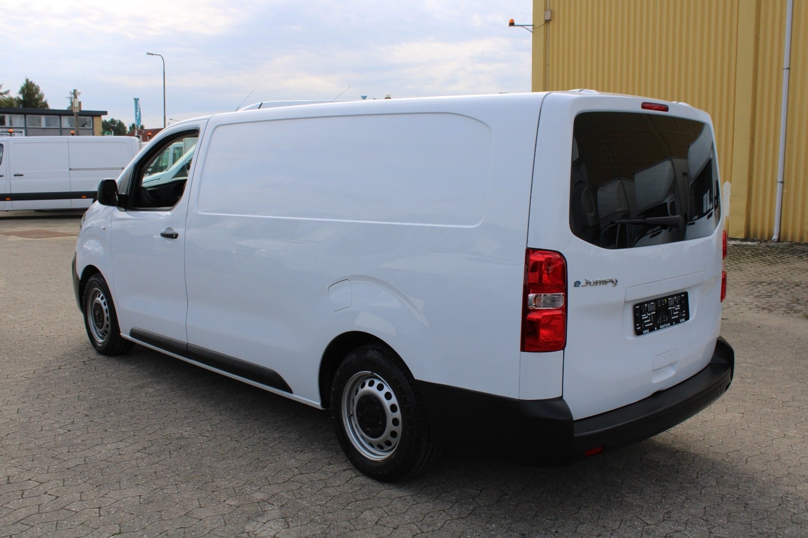 Citroën ë-Jumpy 75, 136hp, 2022